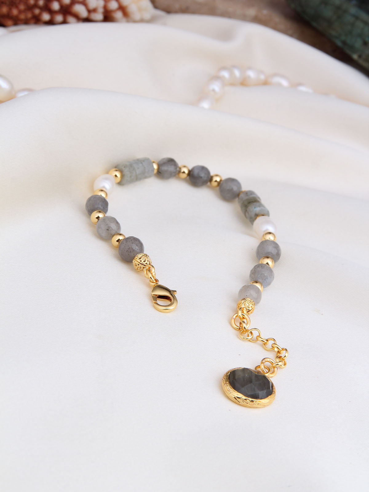Labradorite & Pearl Bracelet