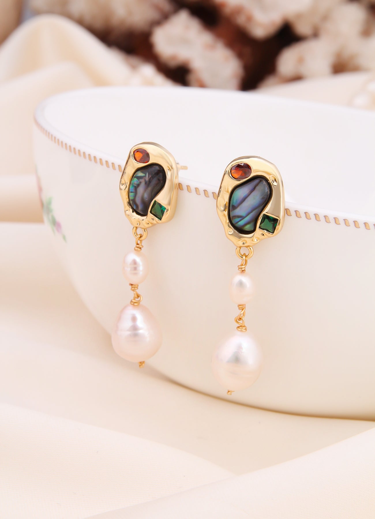 Ocean Nacre & Pearl Earring