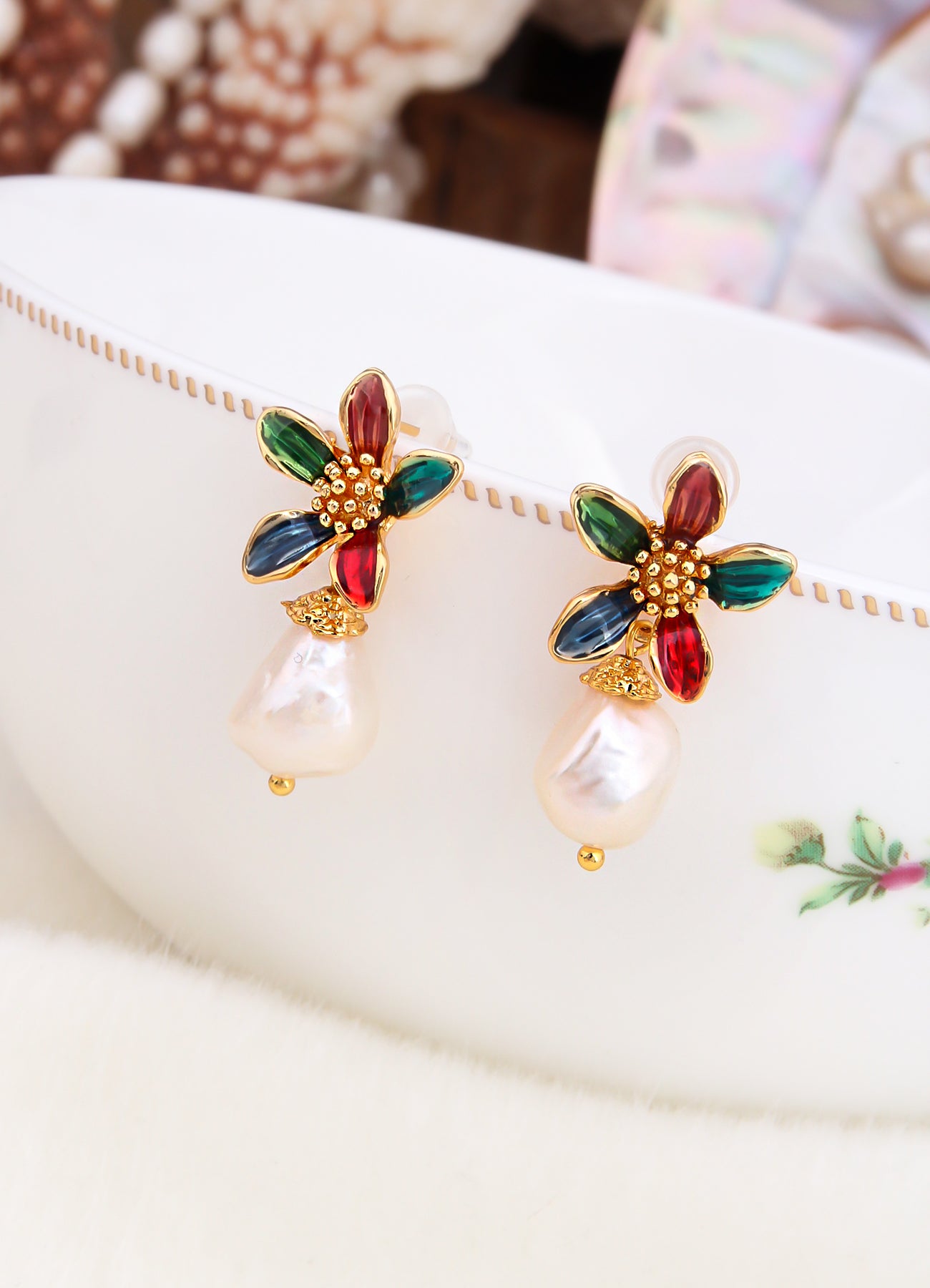 Zircon & Pearl Earring