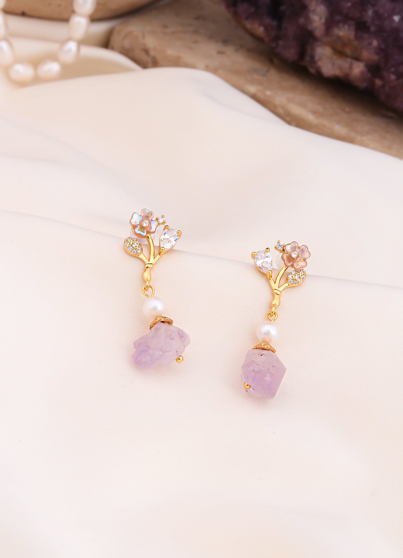 Amethyst & Pearl Earring