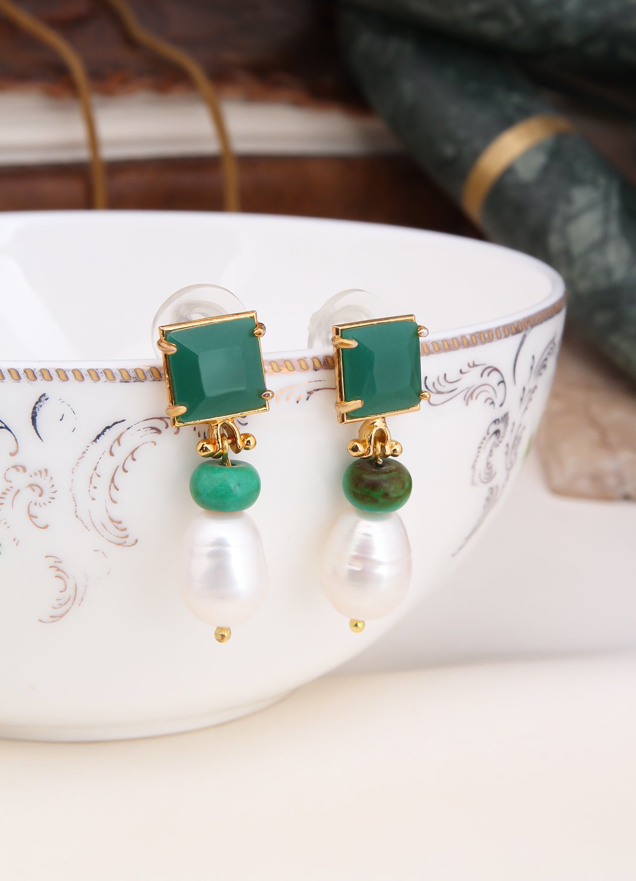 Agate & Pearl Earring