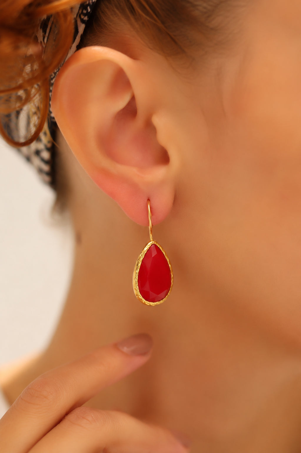 Cat Eyes Earring