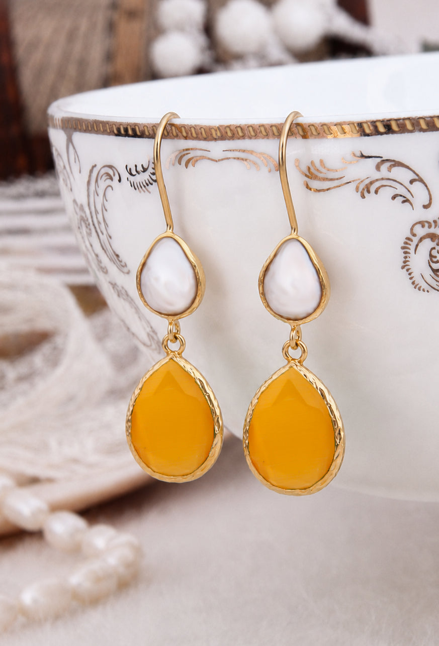 Pearl & White Earring