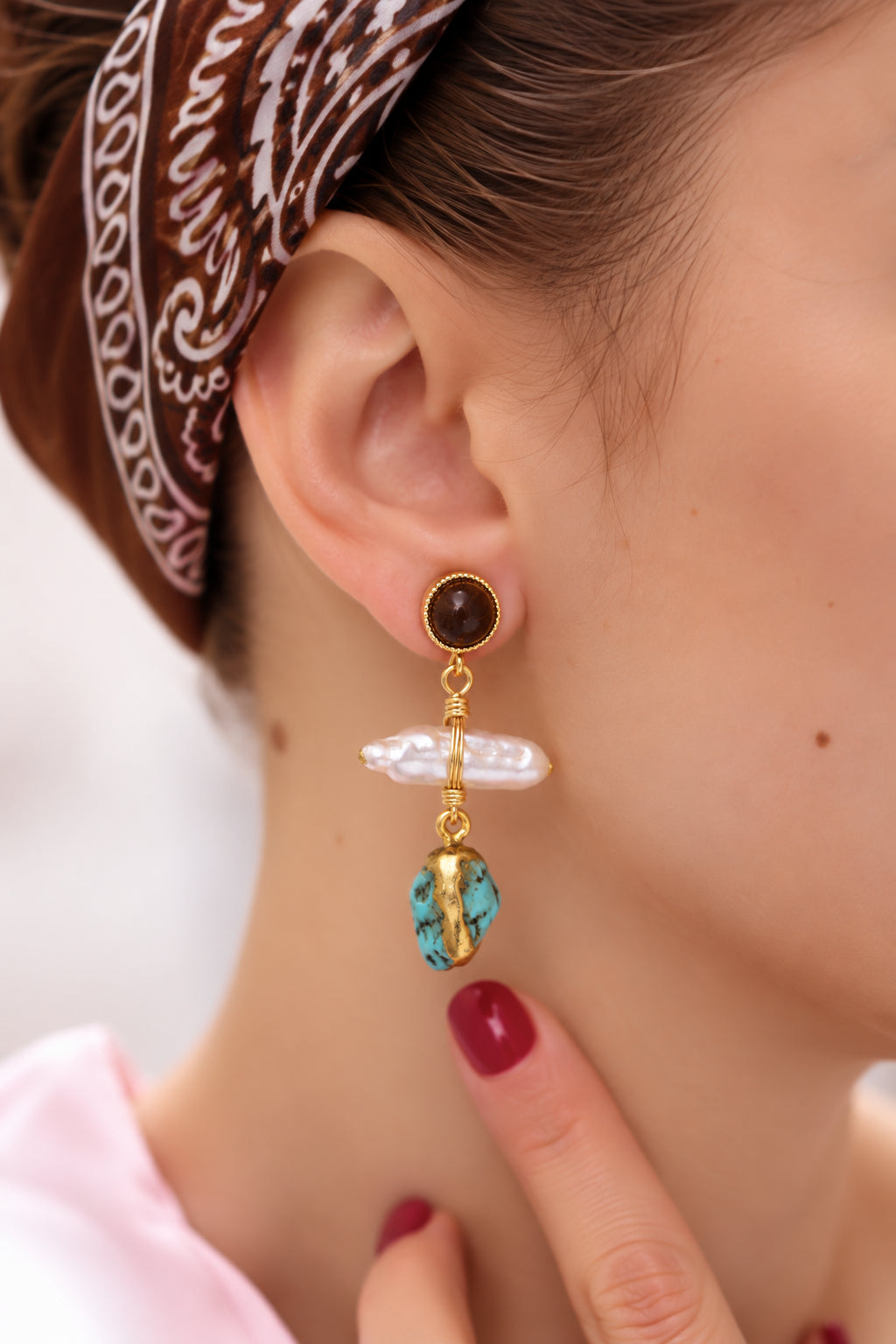 Brown & Pearl Earring