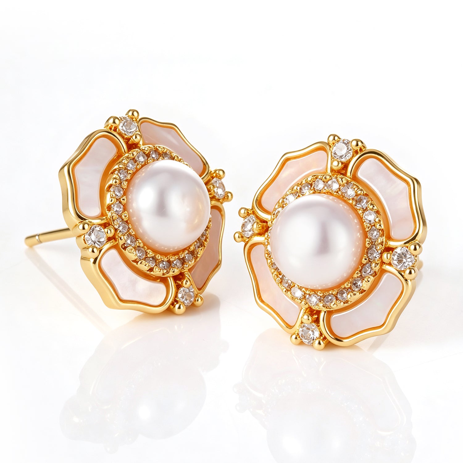 Pearl & Zircon Earring