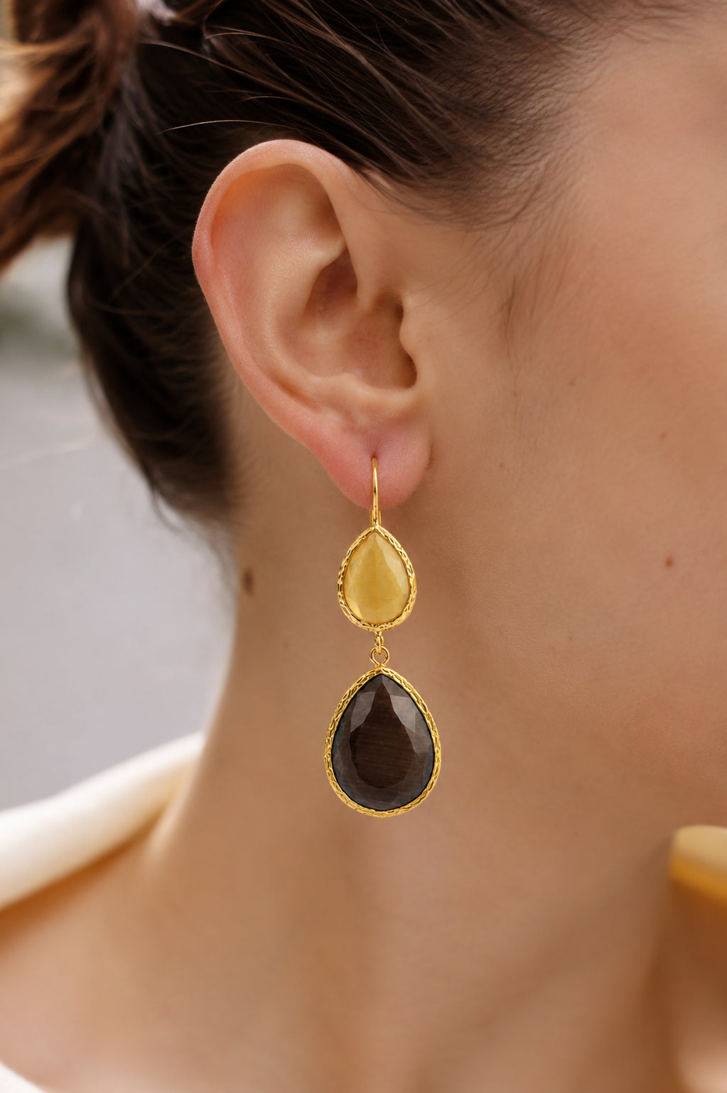 Cat Eyes Earring