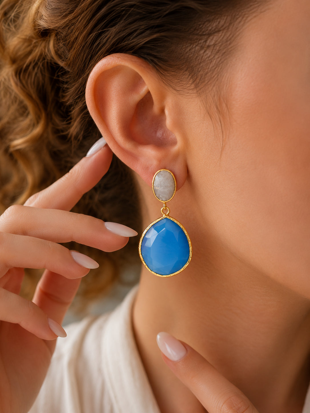 Moonstone & Cat Eyes Earring