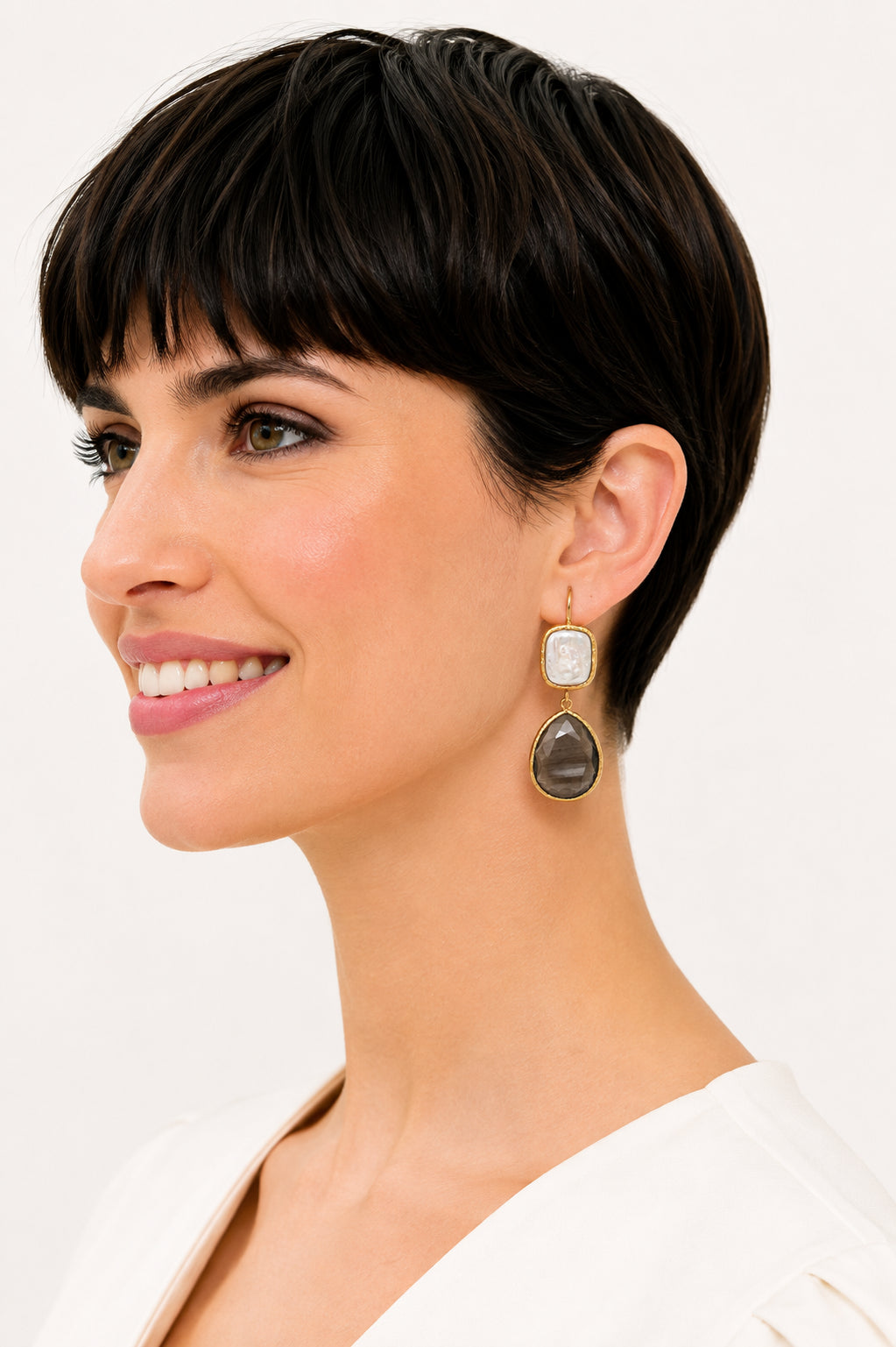 Pearl & Cat Eyes Earring