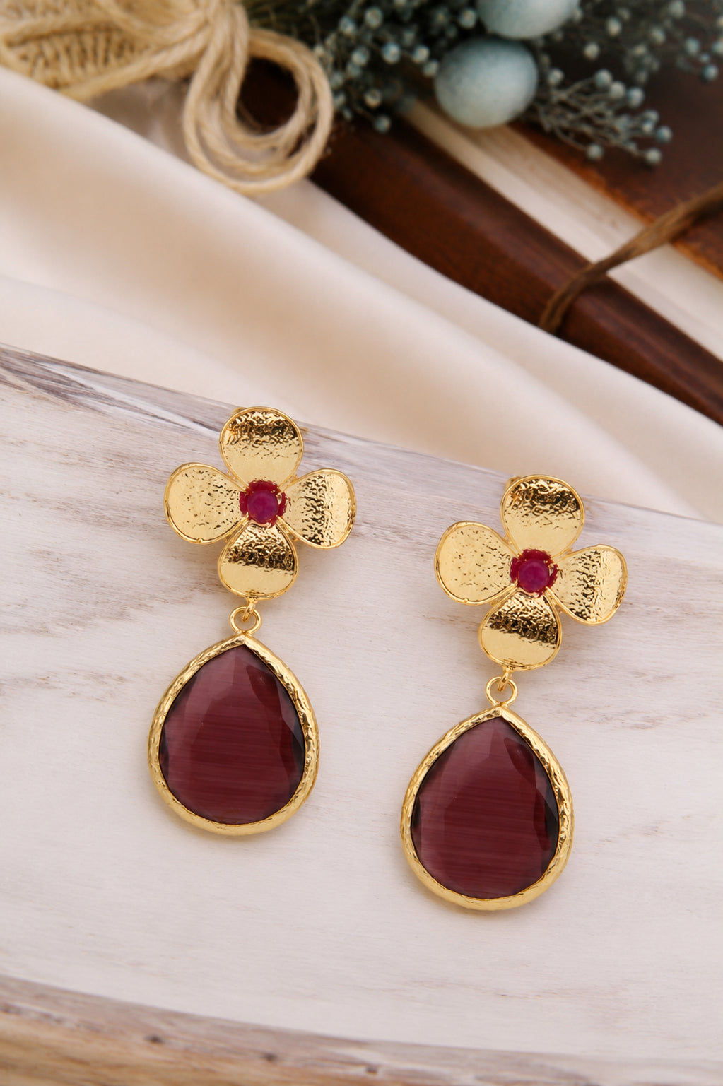 Cat Eyes & Root Ruby Earring