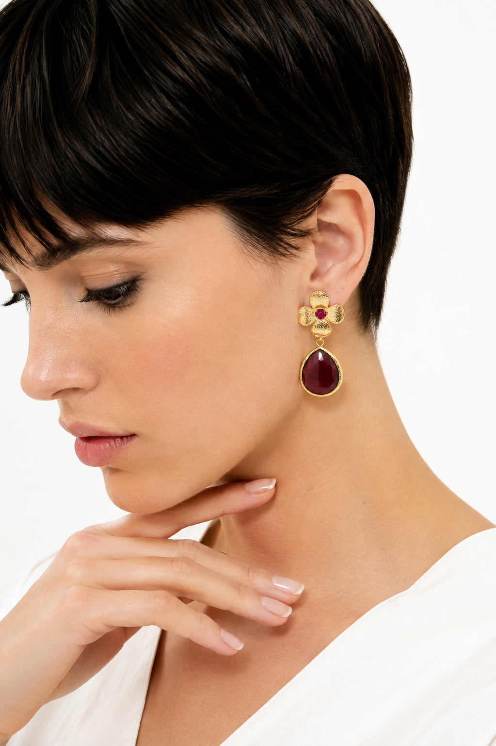 Cat Eyes & Root Ruby Earring