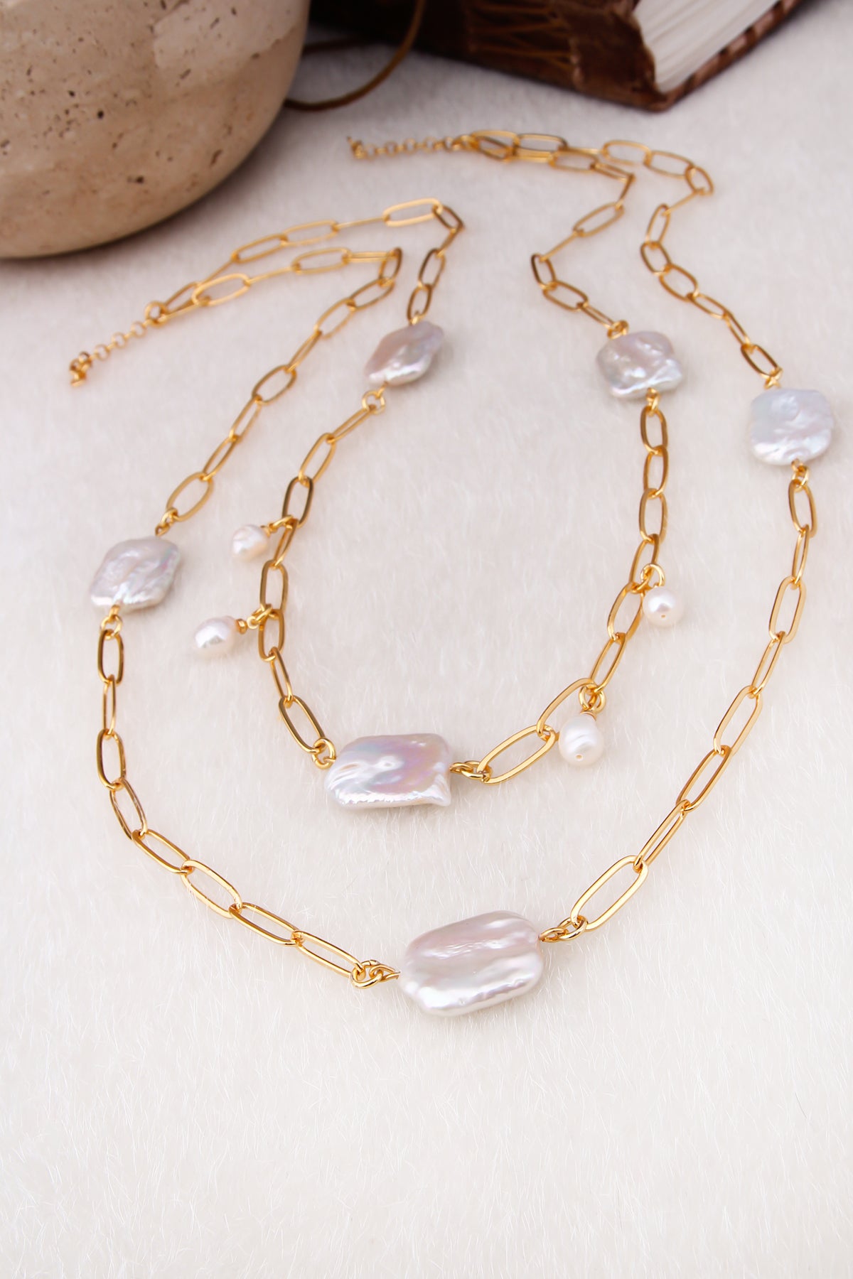 Pearl & Nacre Collier
