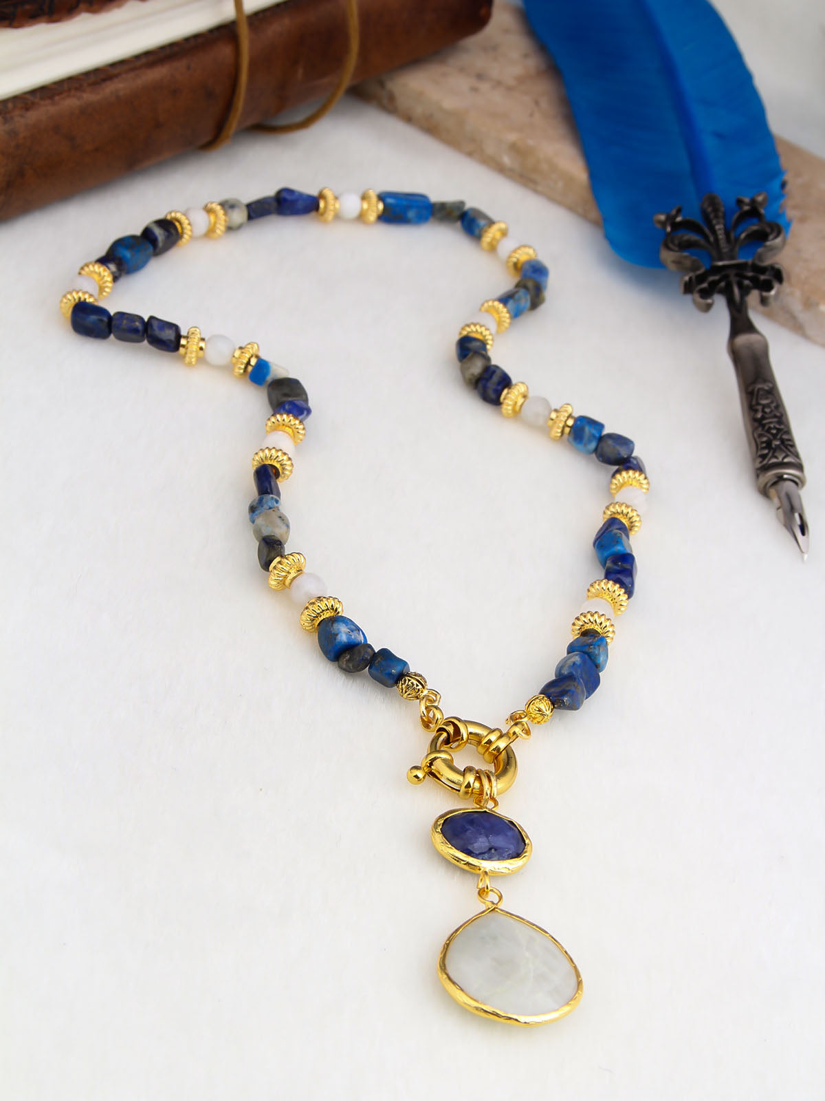 Lapis & Pearl Collier
