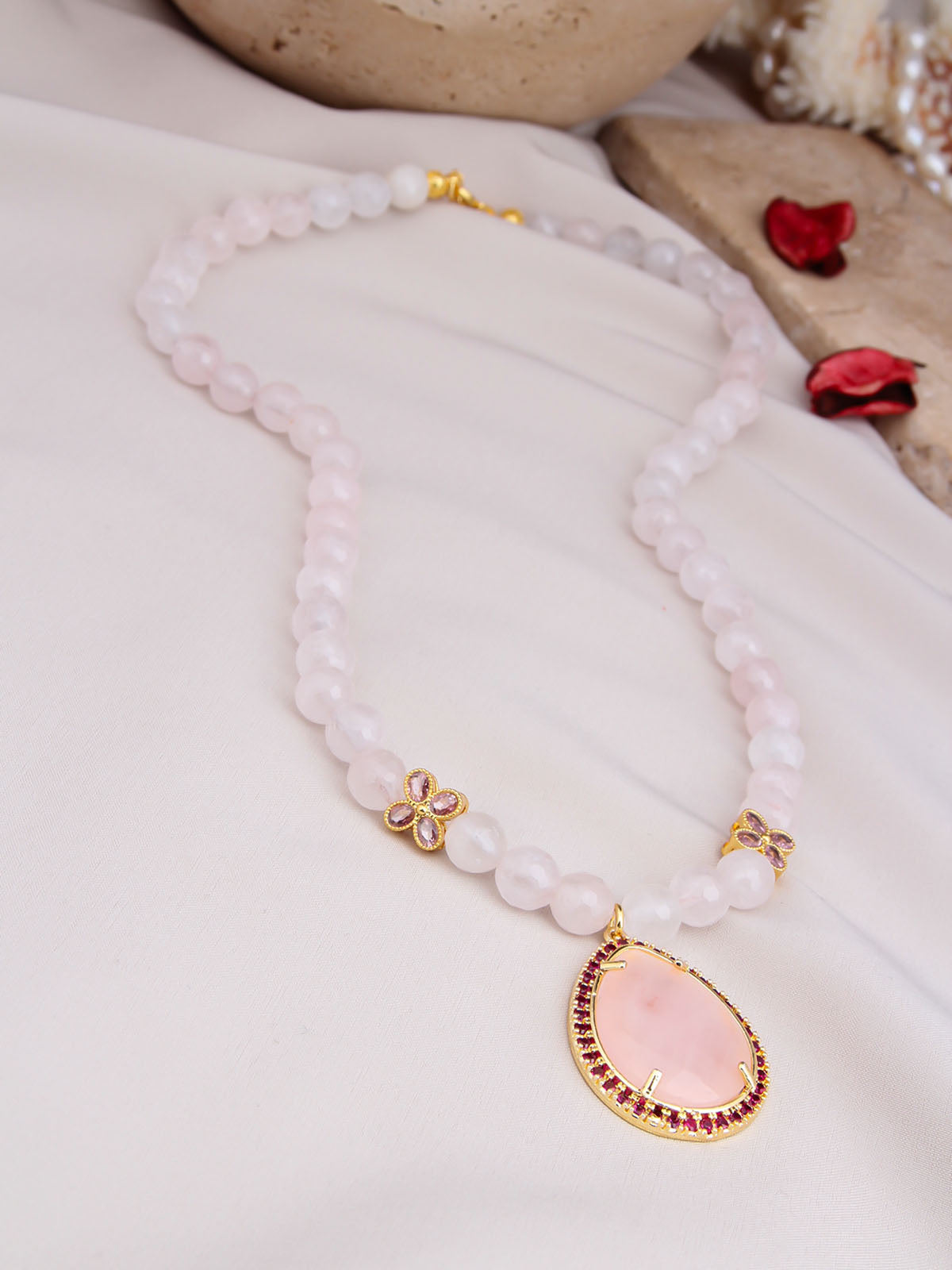 Pink Quartz Collier