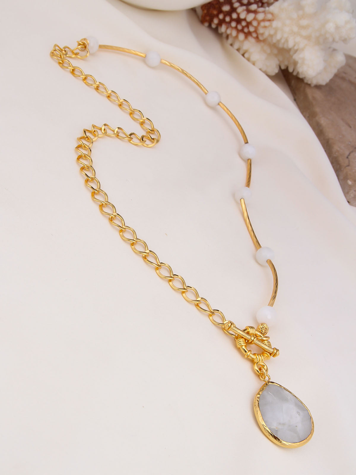 Moonstone Collier