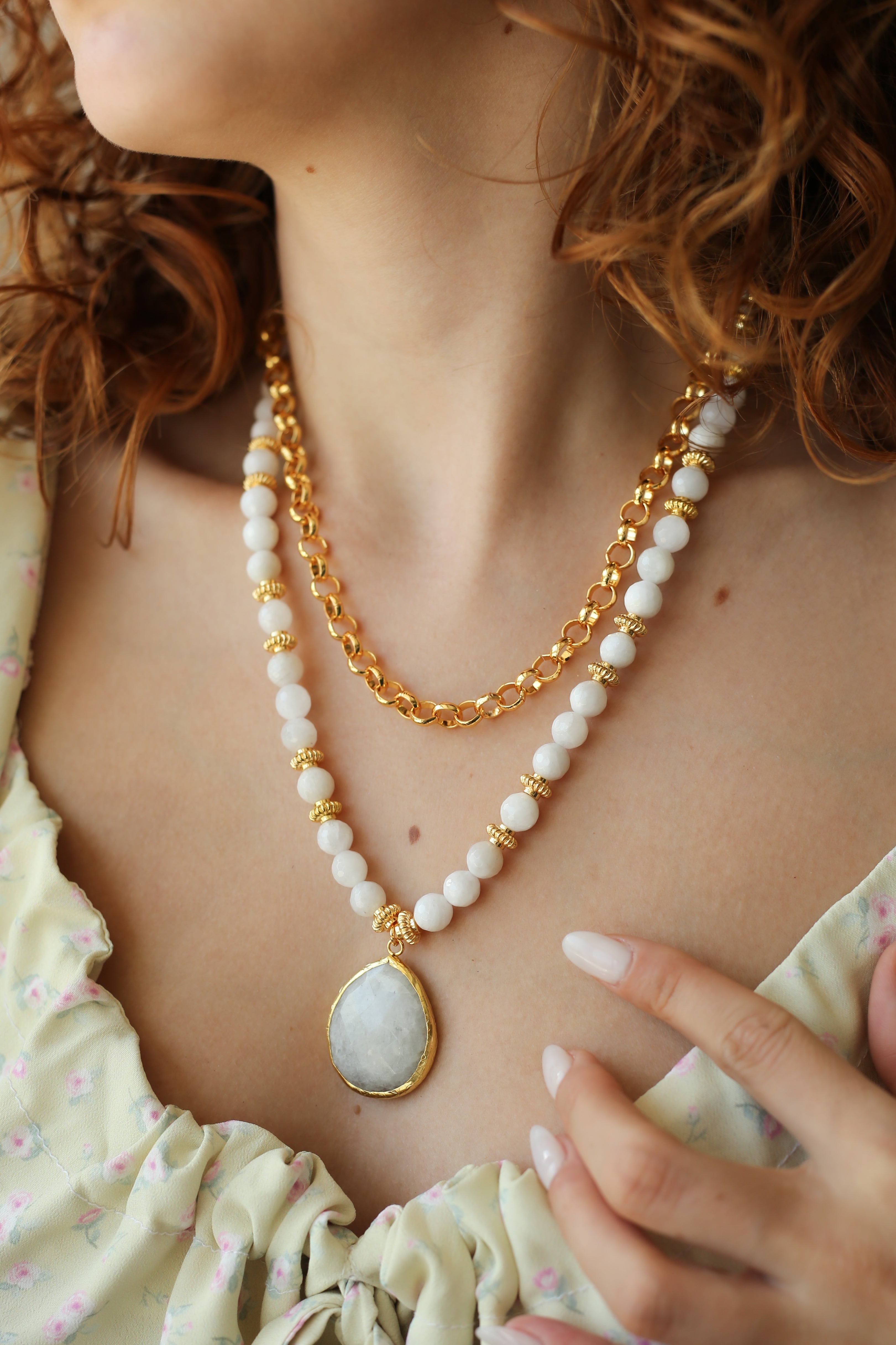 Moonstone Collier