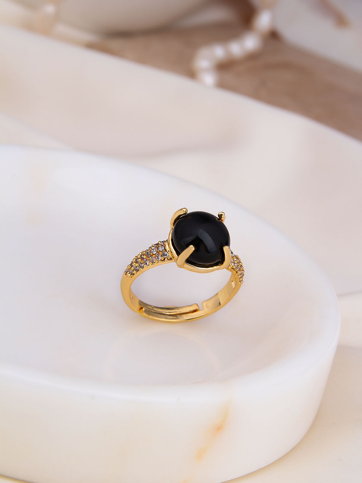 Onix Ring