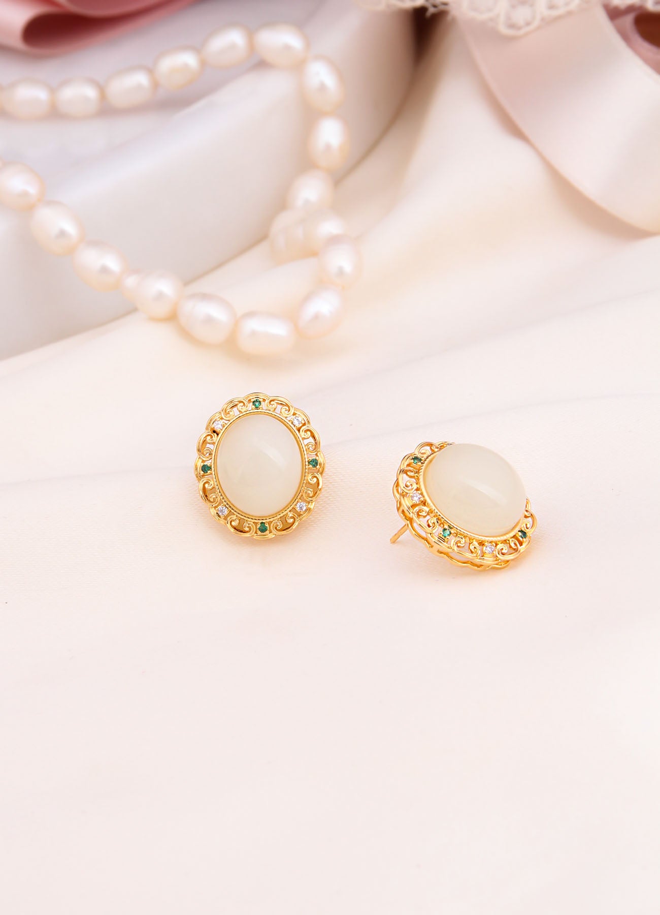 Pearl & Zircon Earring