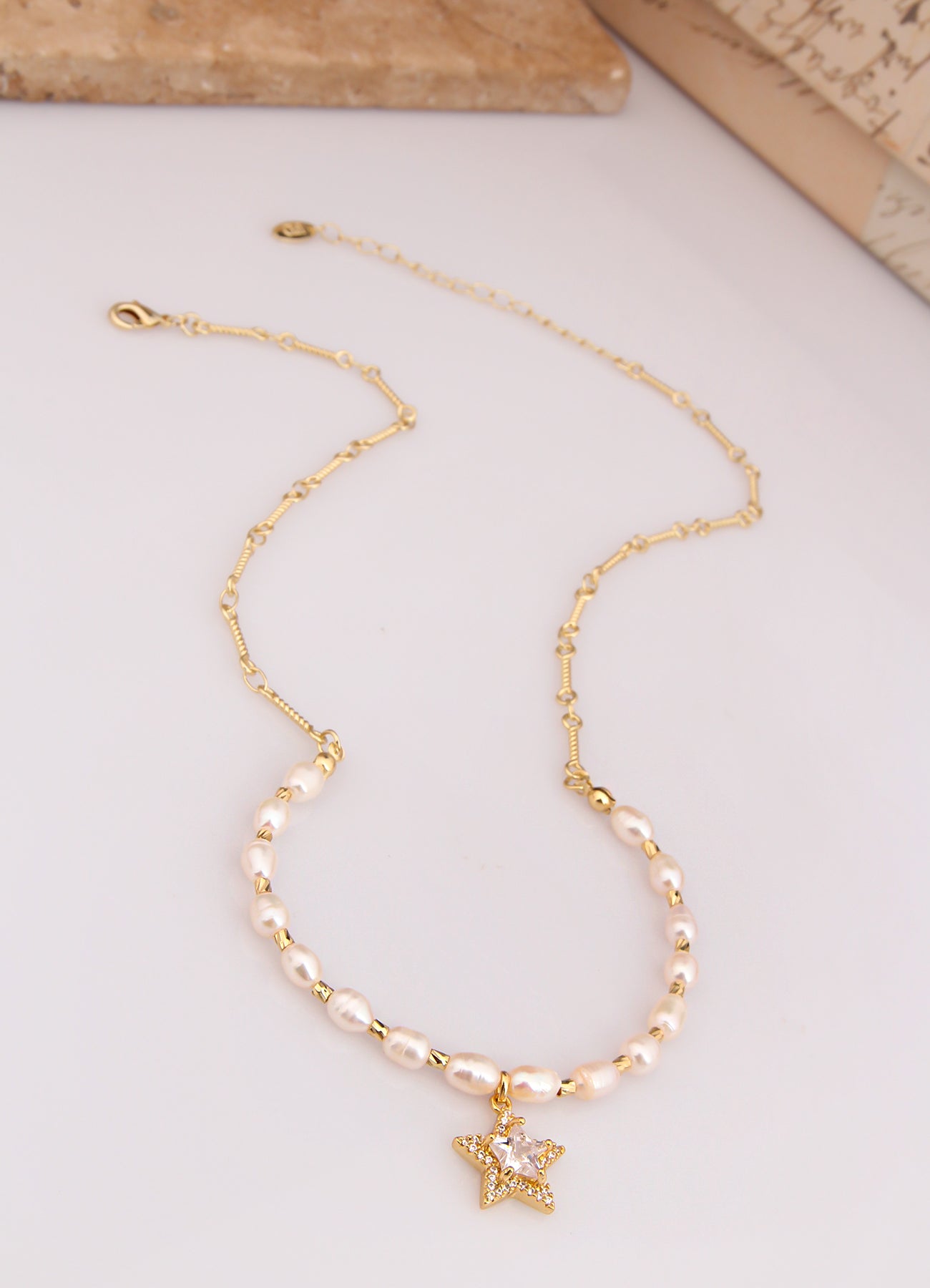 Charlize Zircon & Pearl Collier