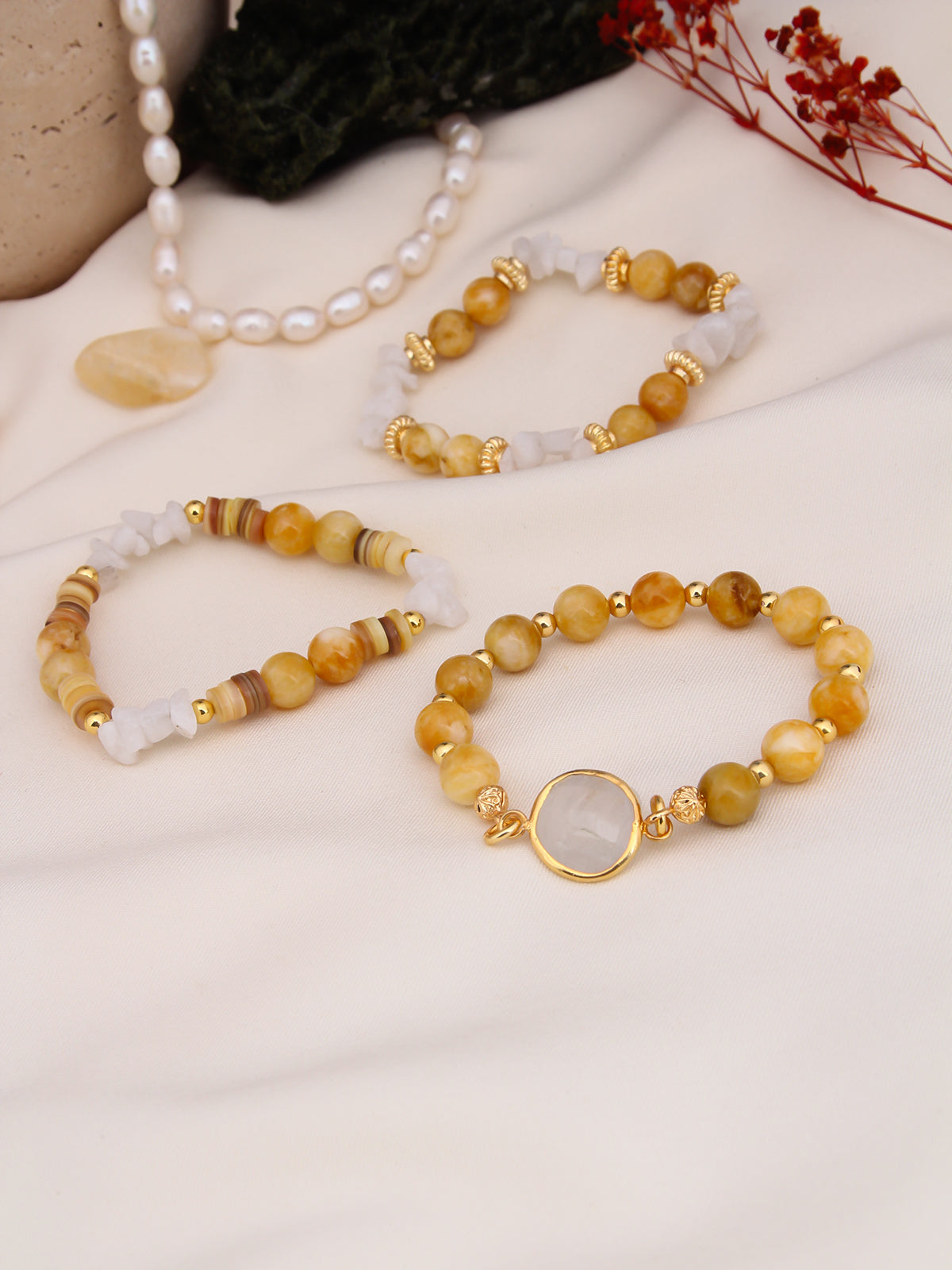 Nacre & Moonstone Bracelet