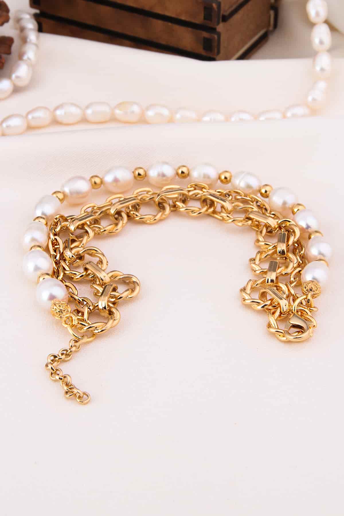 Pearl Bracelet