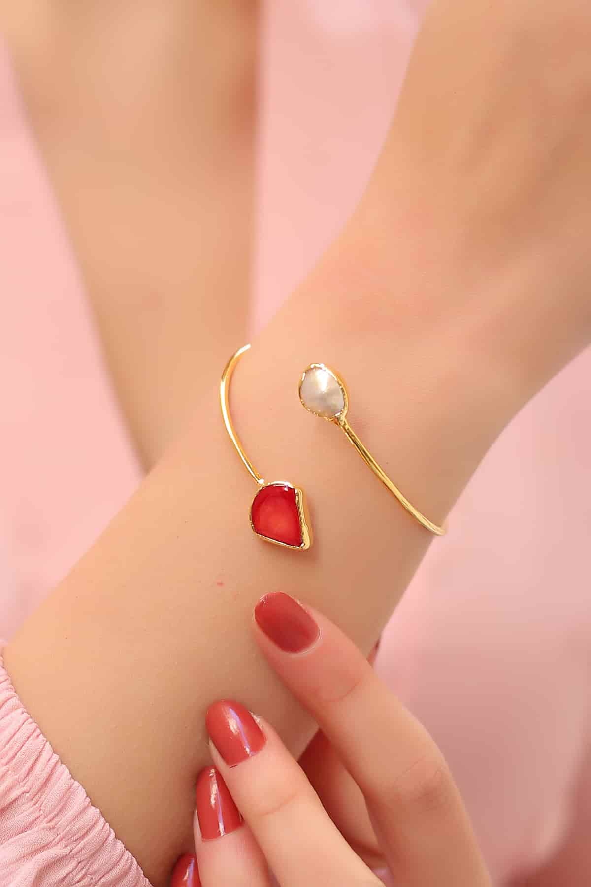 Coral & Pearl Bracelet