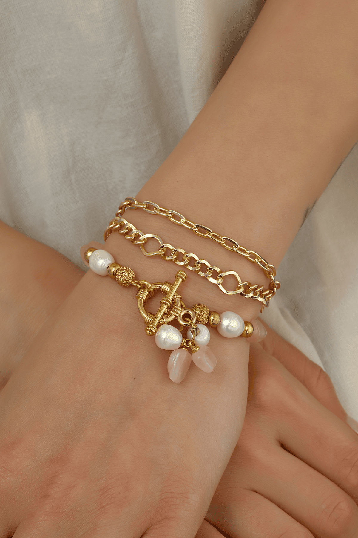 Pink Quartz & Culture Pearl Bracelet