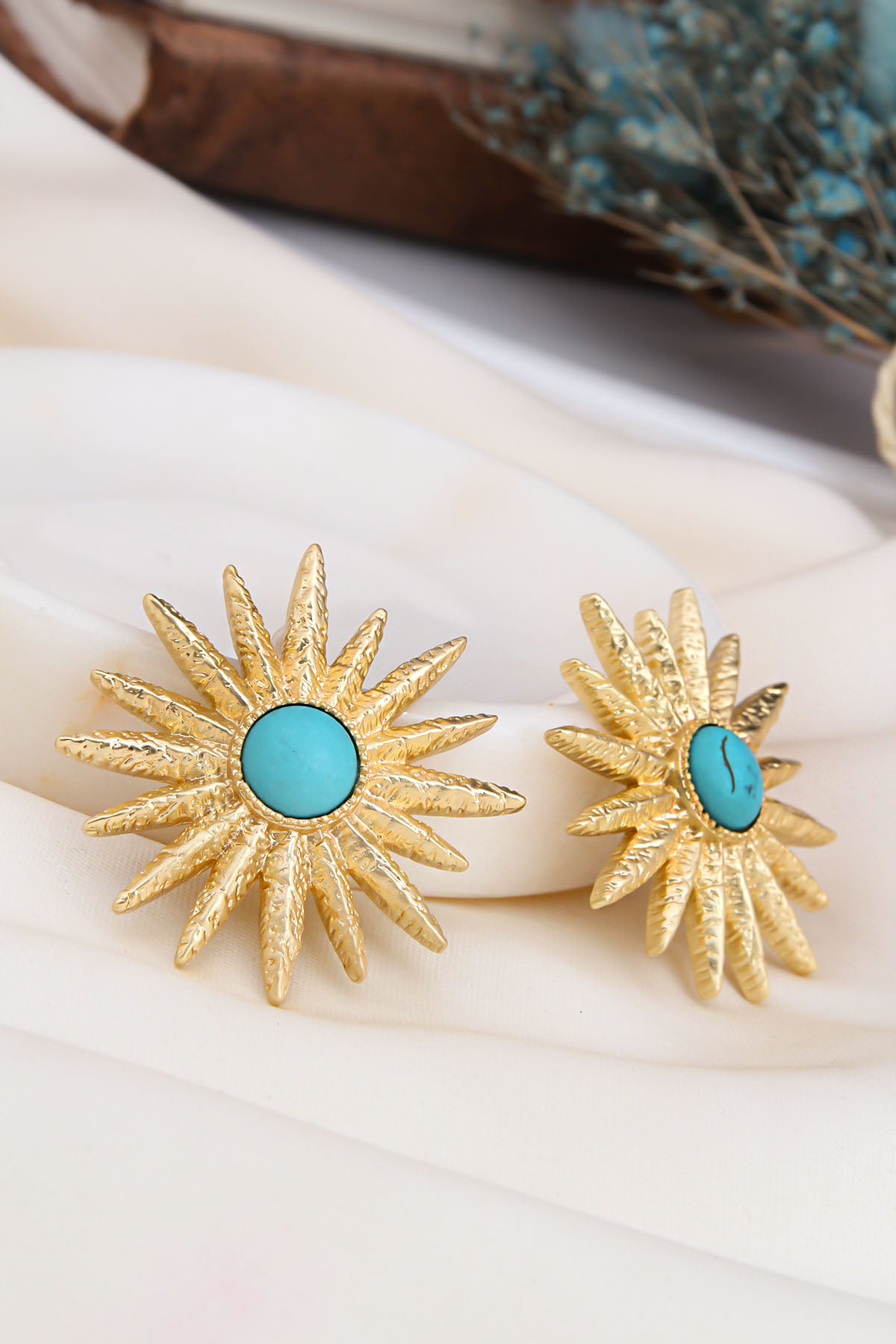 Turquoise Earring