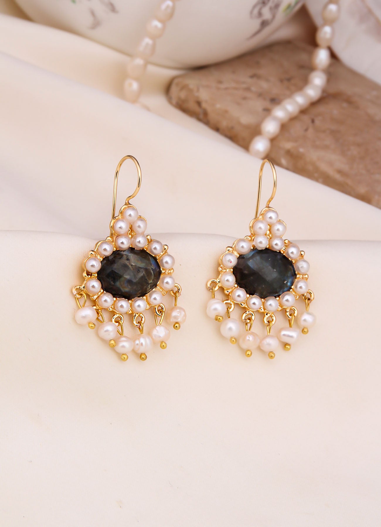 Labradorite & Pearl Earring