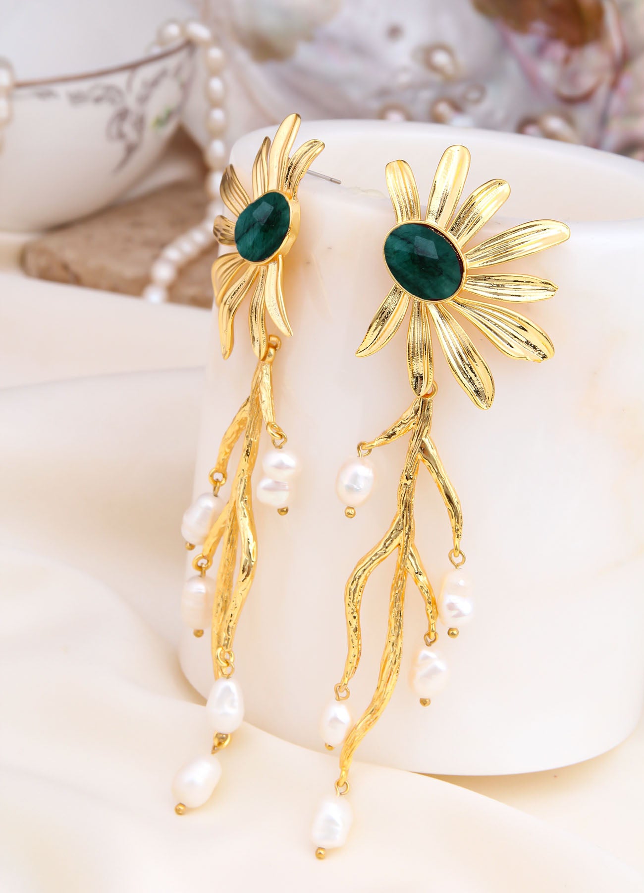 Agate & Pearl Earring