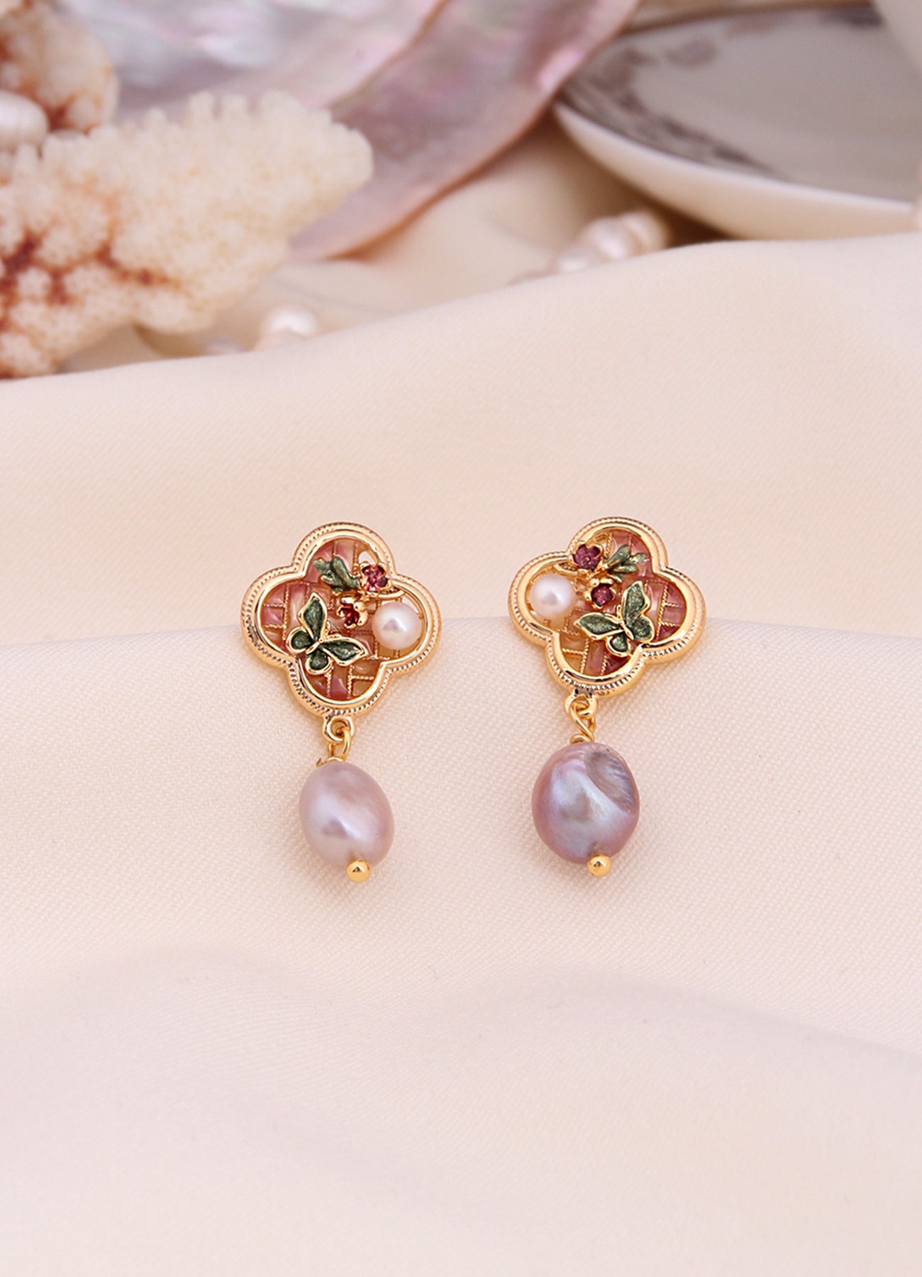 Pearl Earring