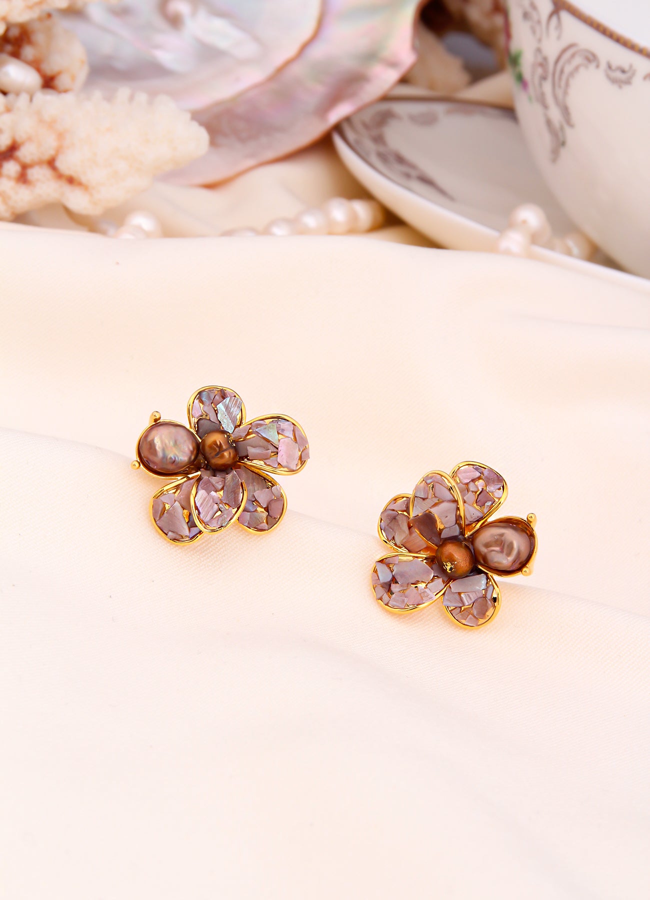 Crystal & Pearl Earring