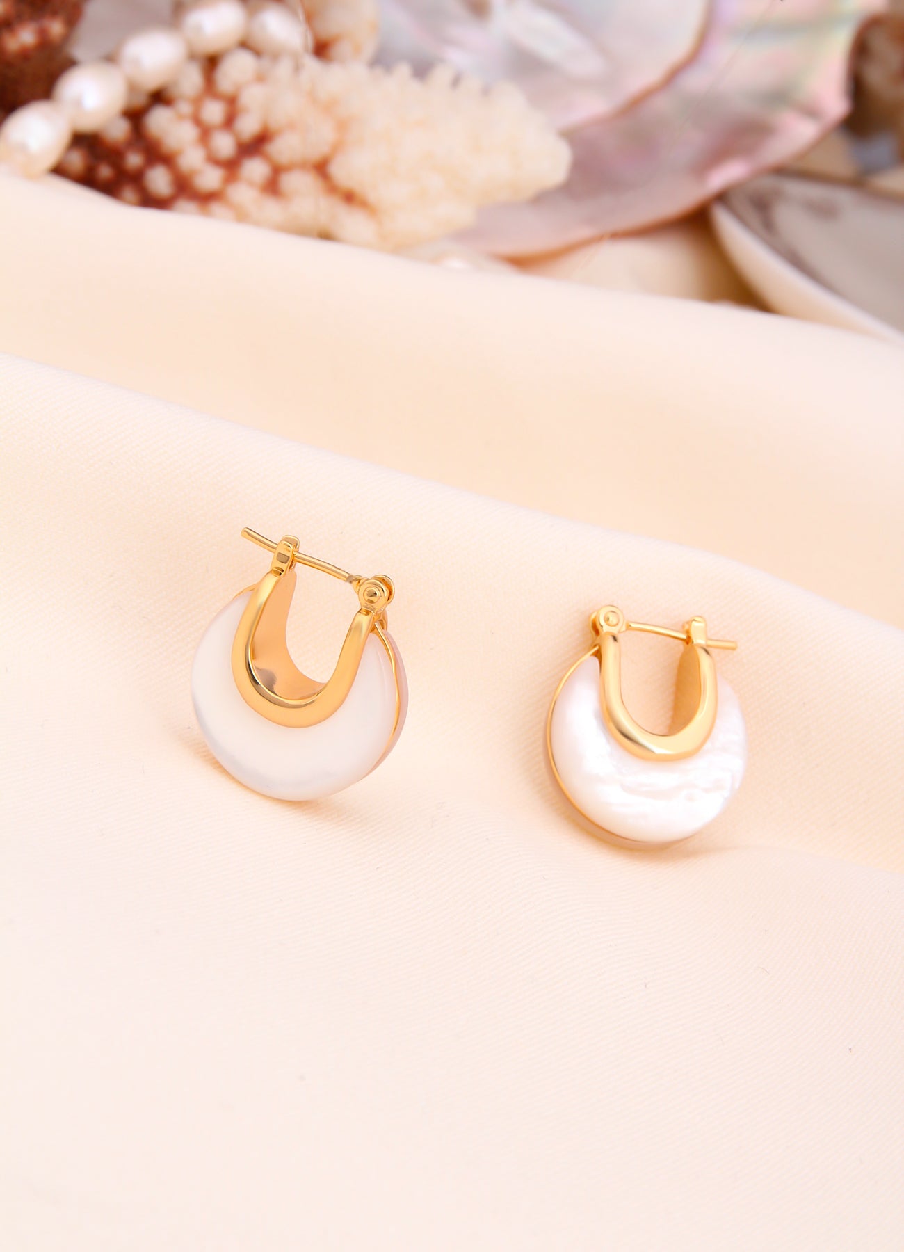 Nacre Earring