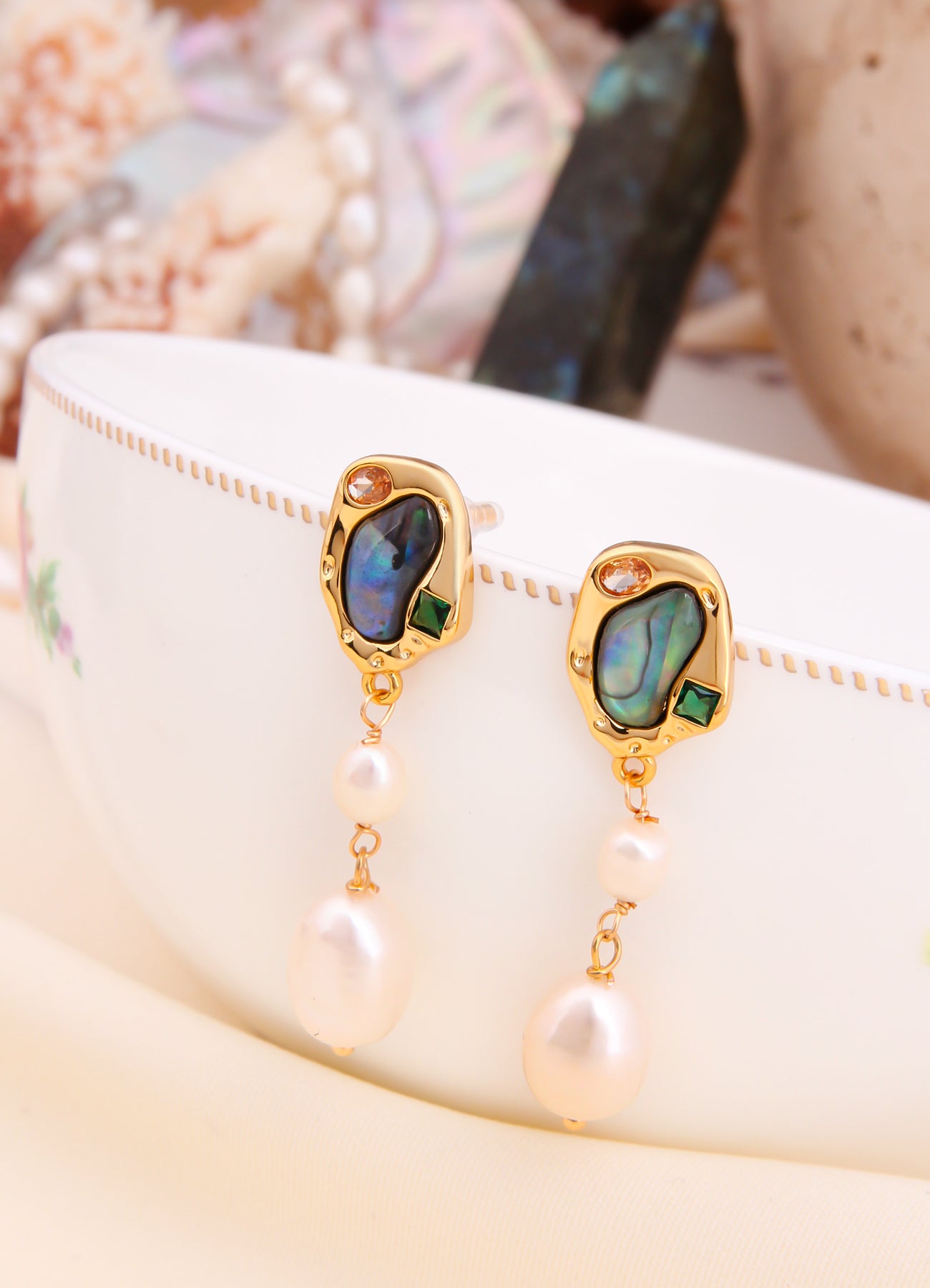Ocean Nacre & Pearl Earring