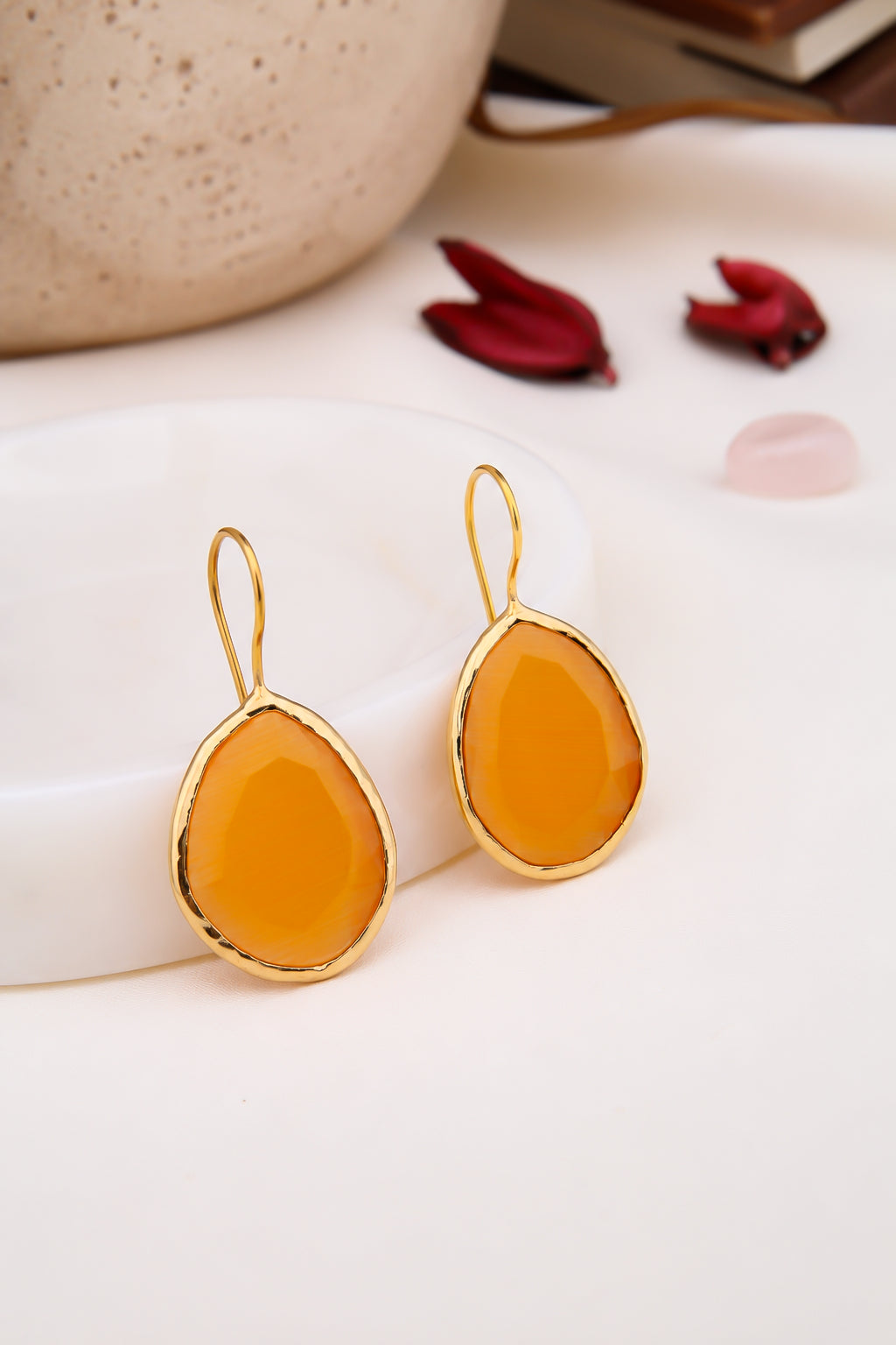 Cat Eyes Earring