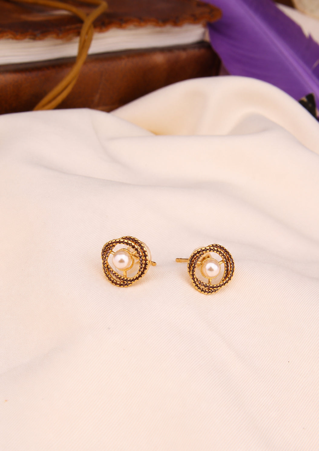 Pearl & Zircon Earring