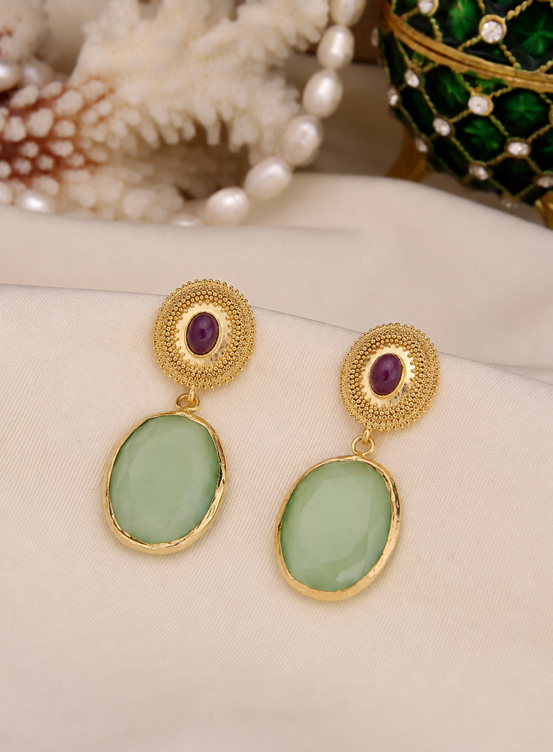 Cat Eyes Earring