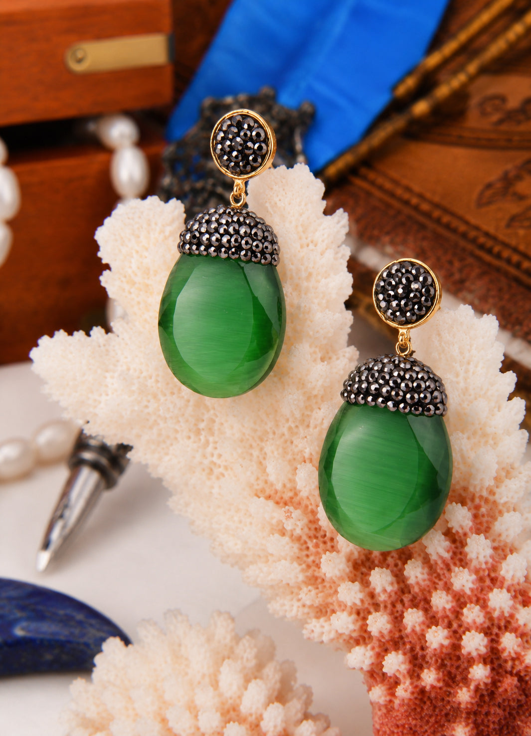 Cat eyes & Hematite Earring