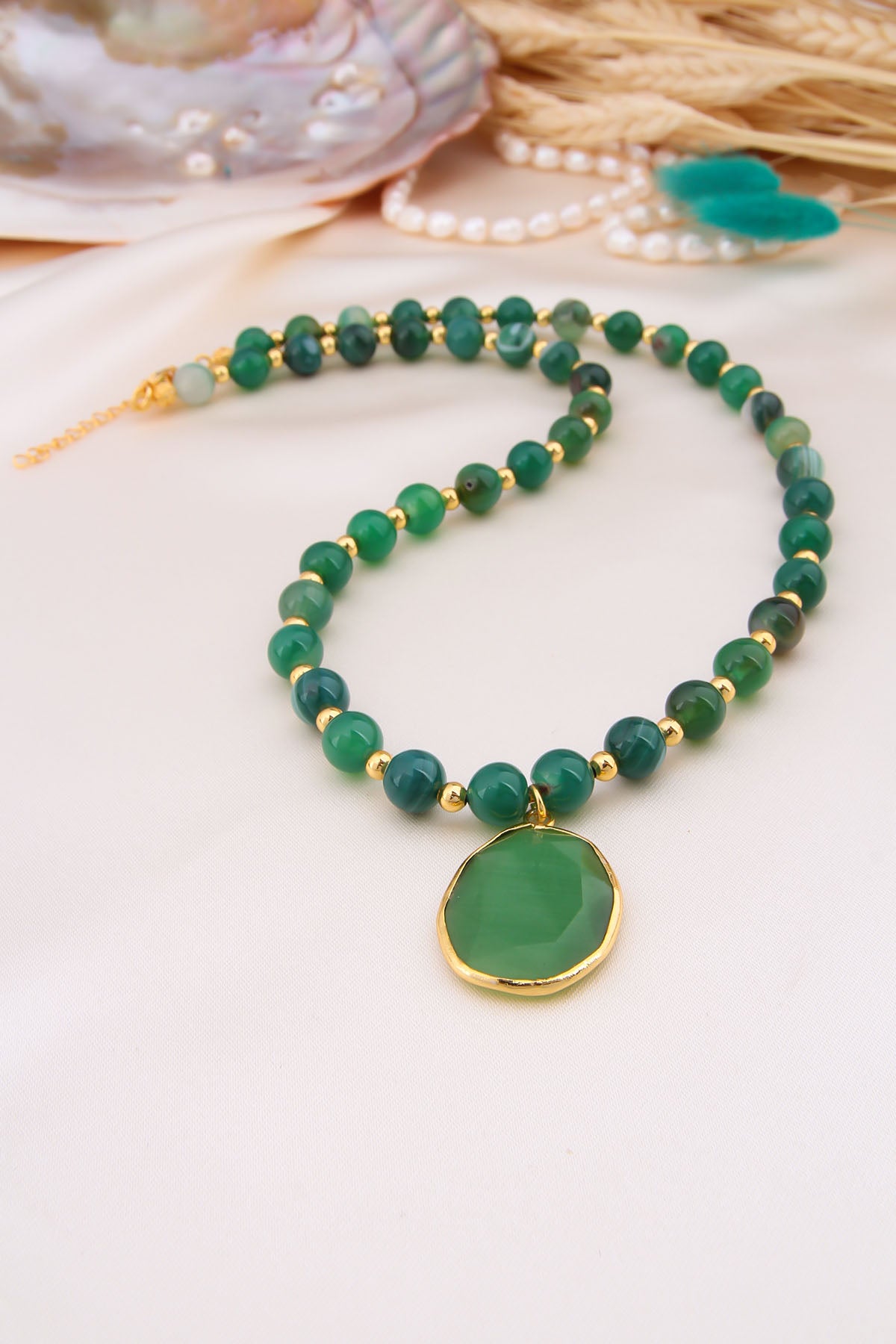 Agate & Cat Eyes Collier