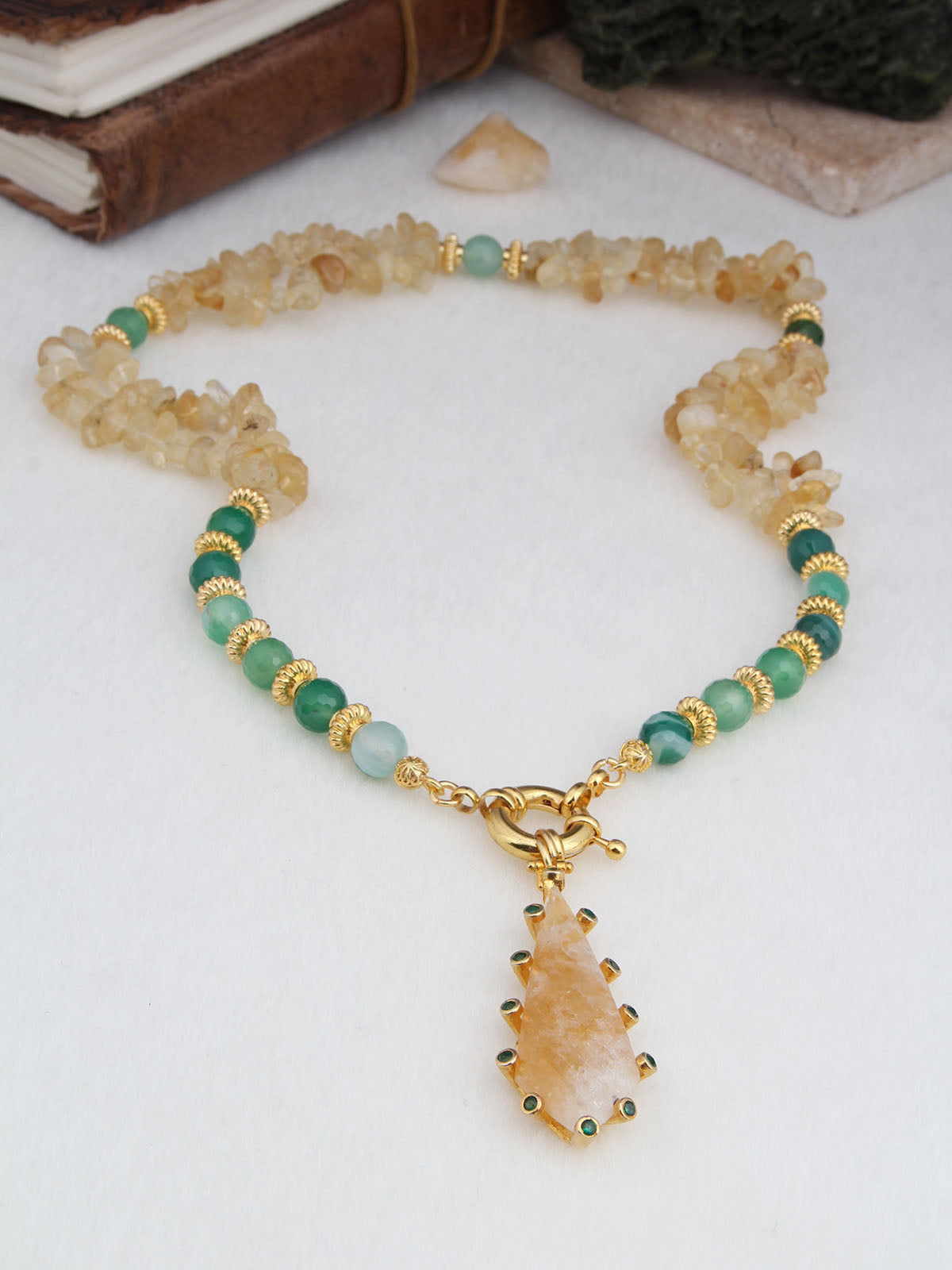 Prinhite & Citrine & Zircon Collier