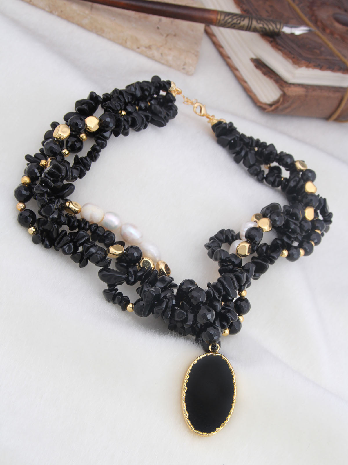 Onix & Pearl Necklace