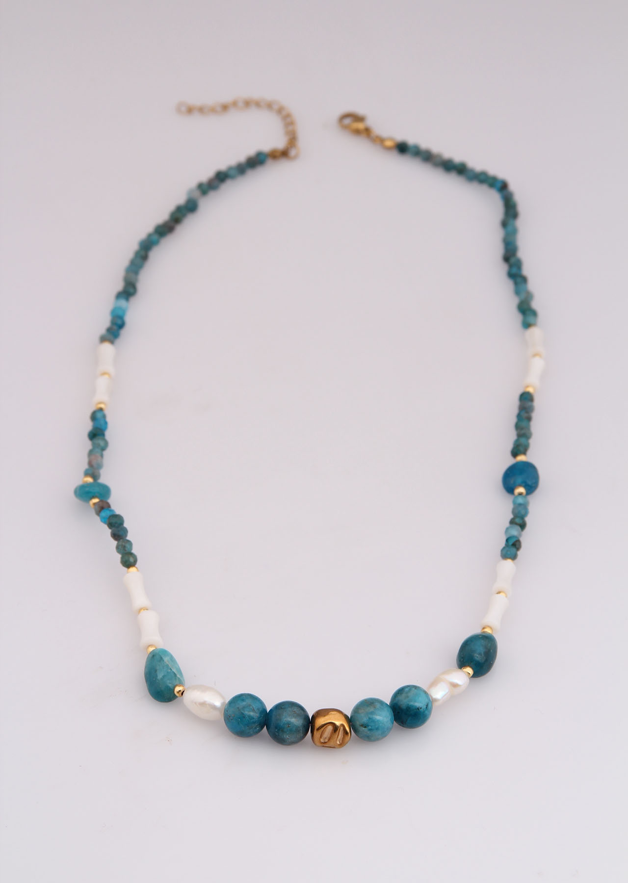 Apatite & Pearl & Nacre Necklace
