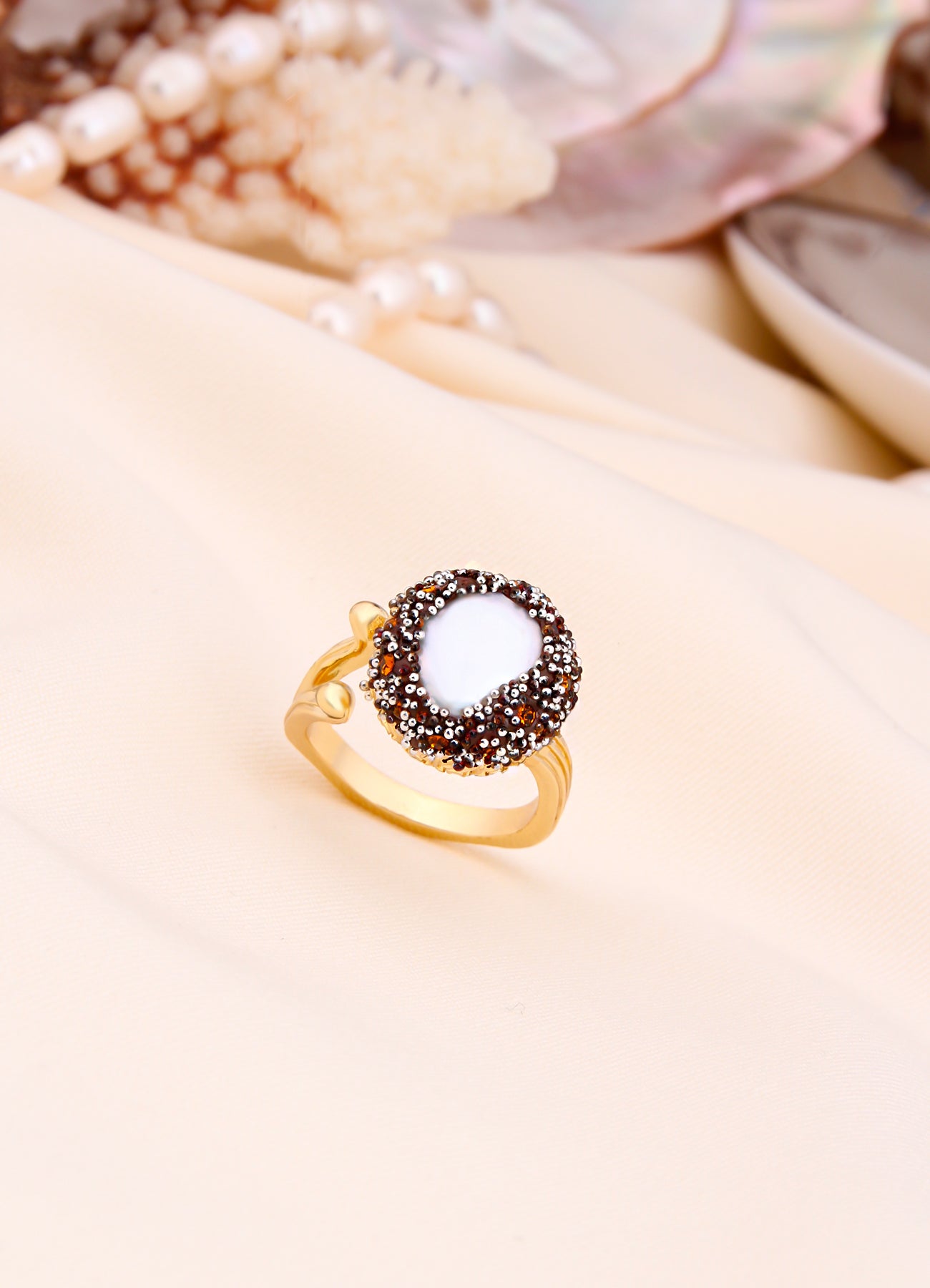 Zircon & Pearl Ring