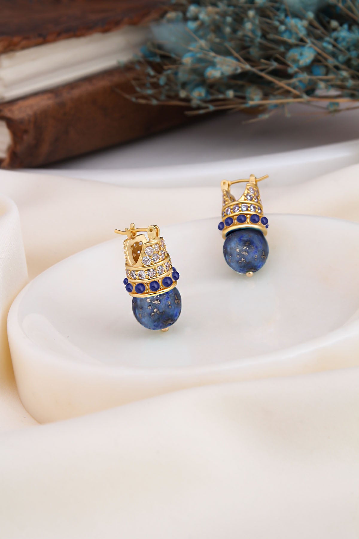 Saphire Earring