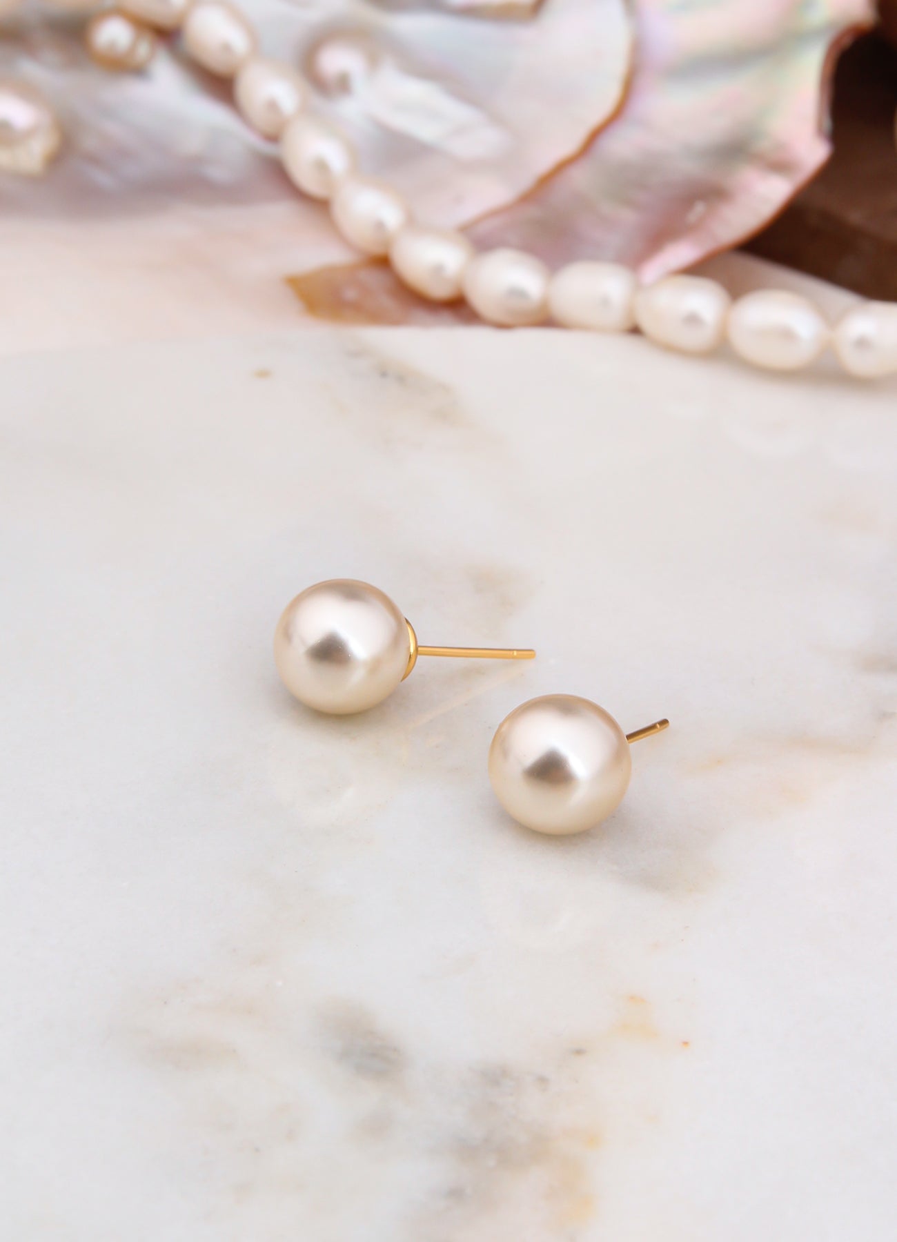 Pearl Earring
