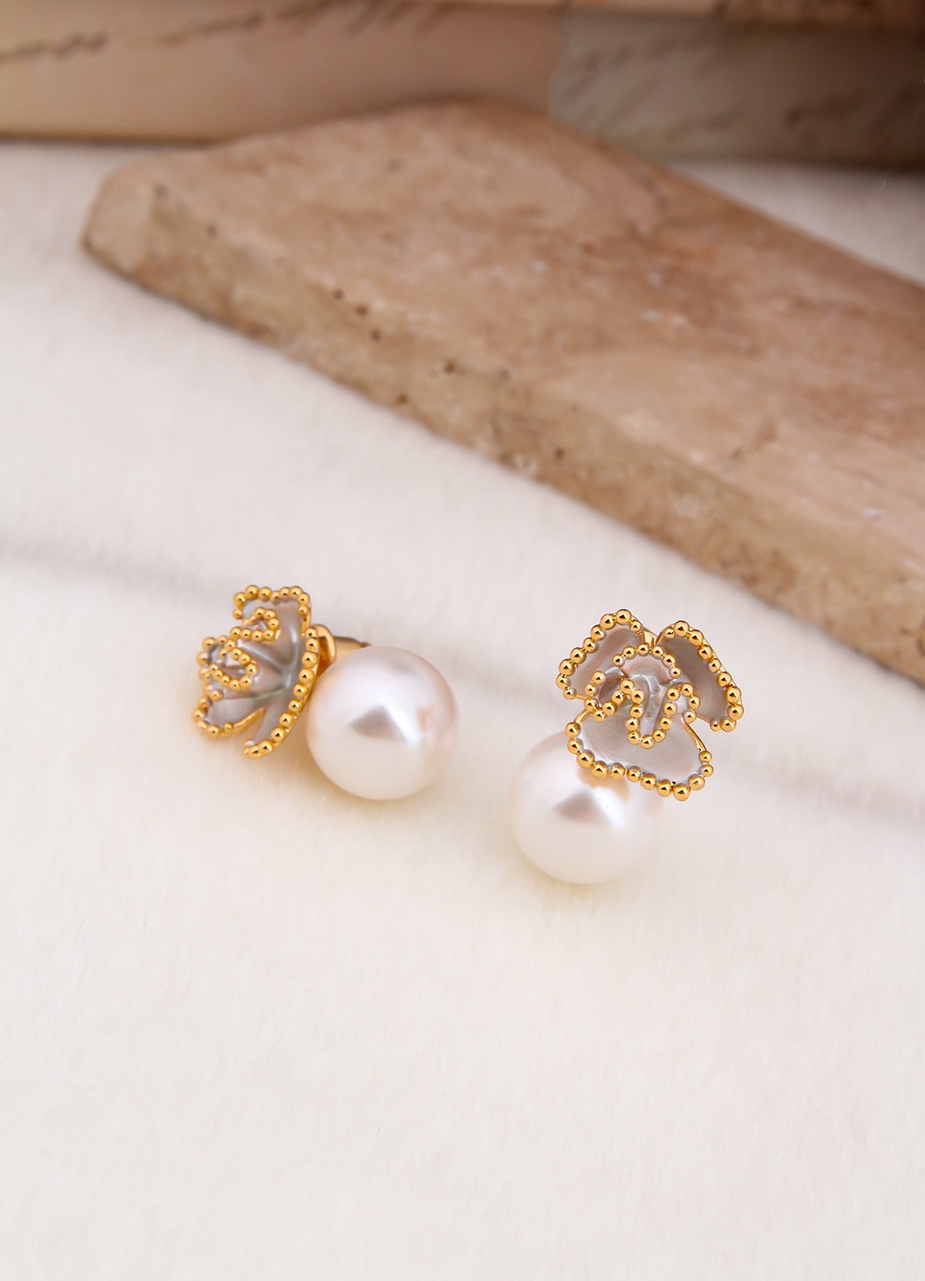 Pearl Earring