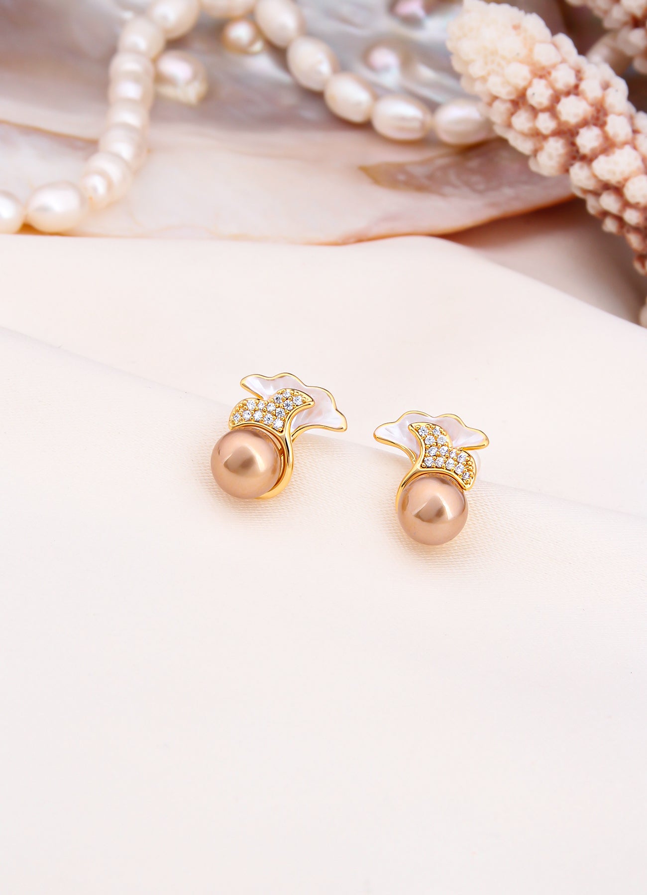 Pearl Earring