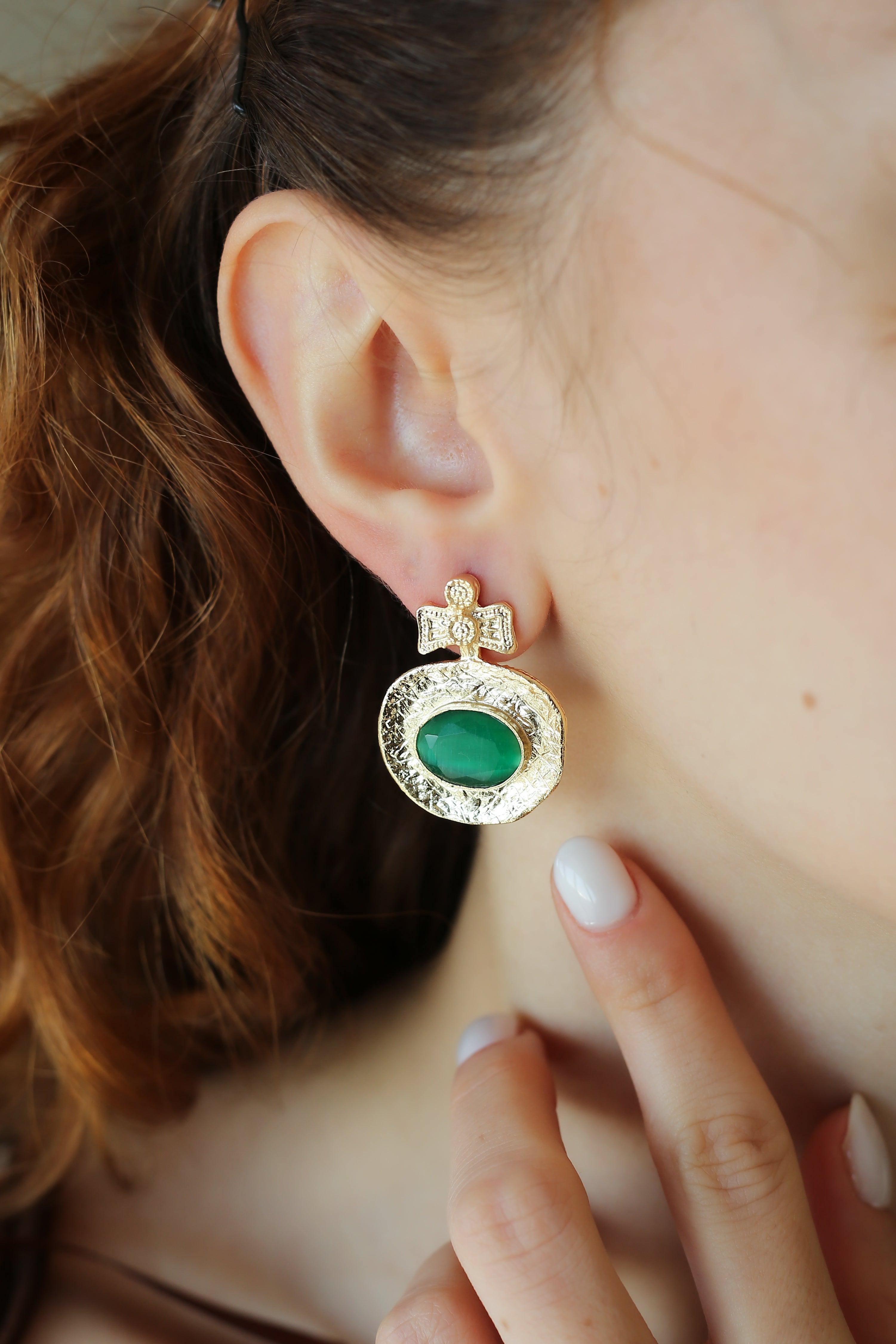 Cat Eyes Earring