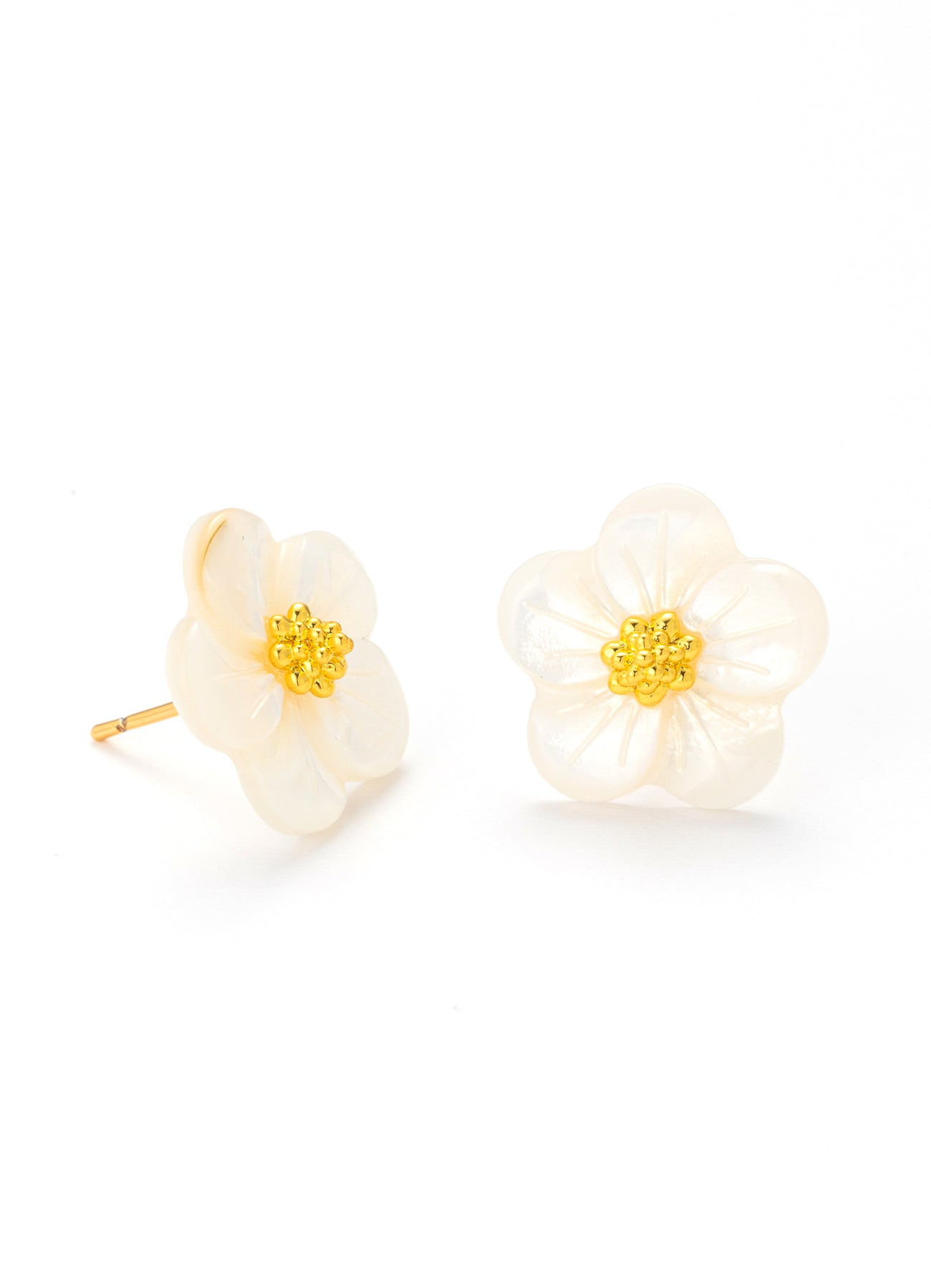 Nacre Earring