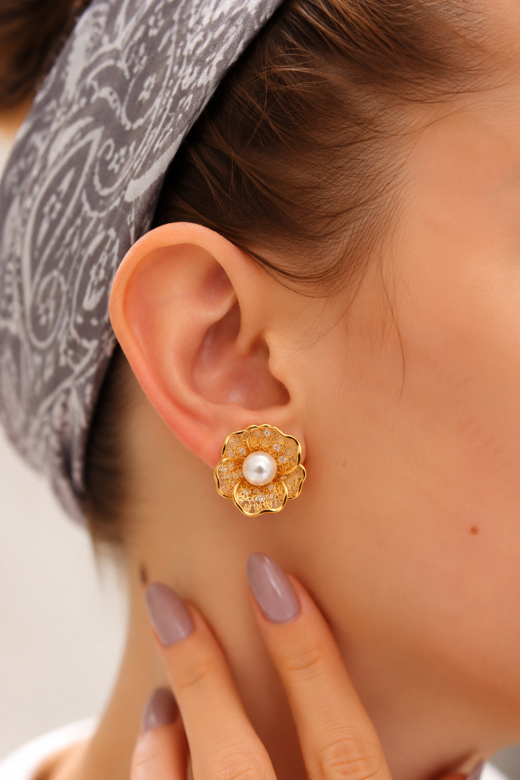 Pearl Earring