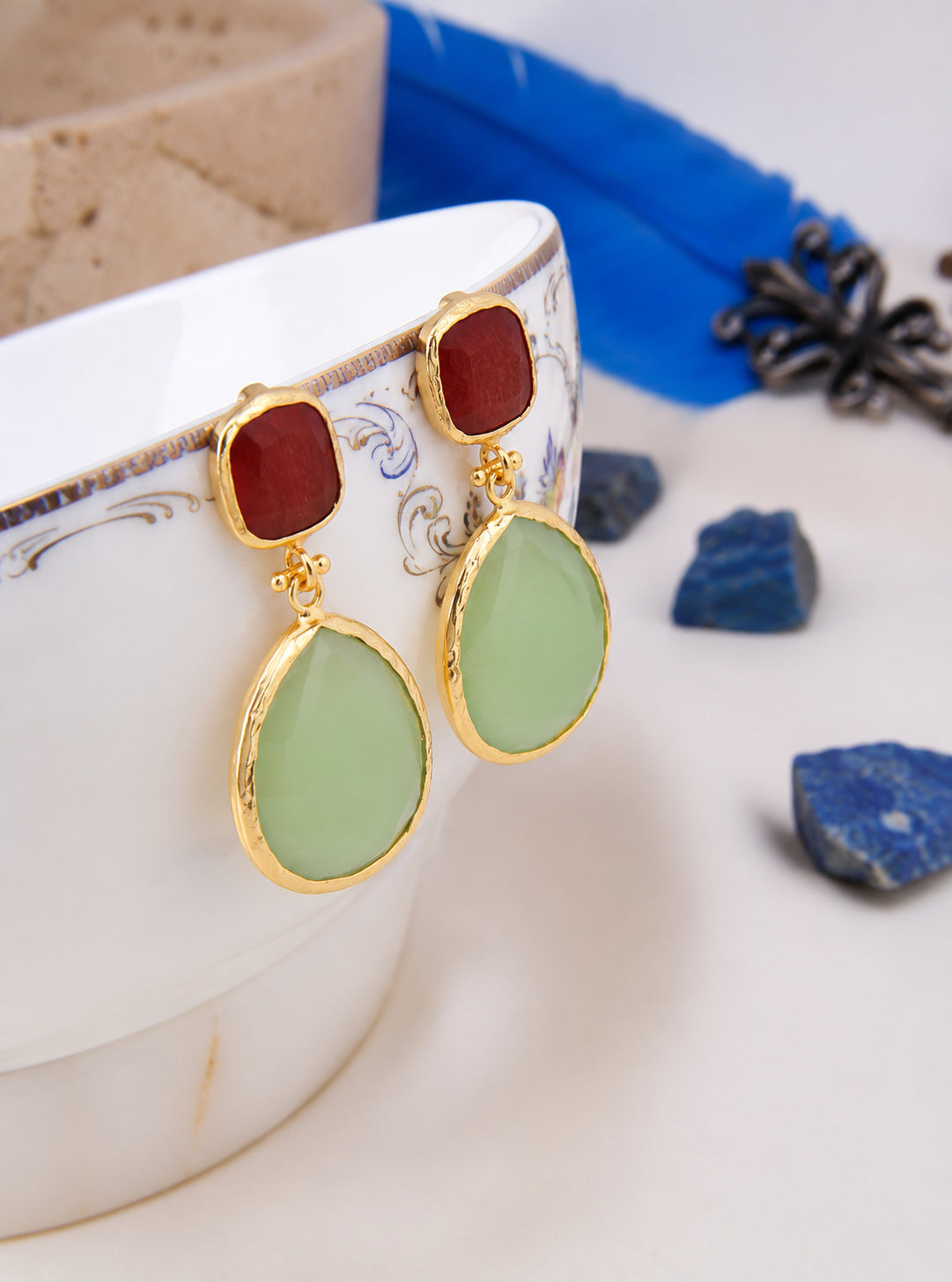 Cat Eyes Earring